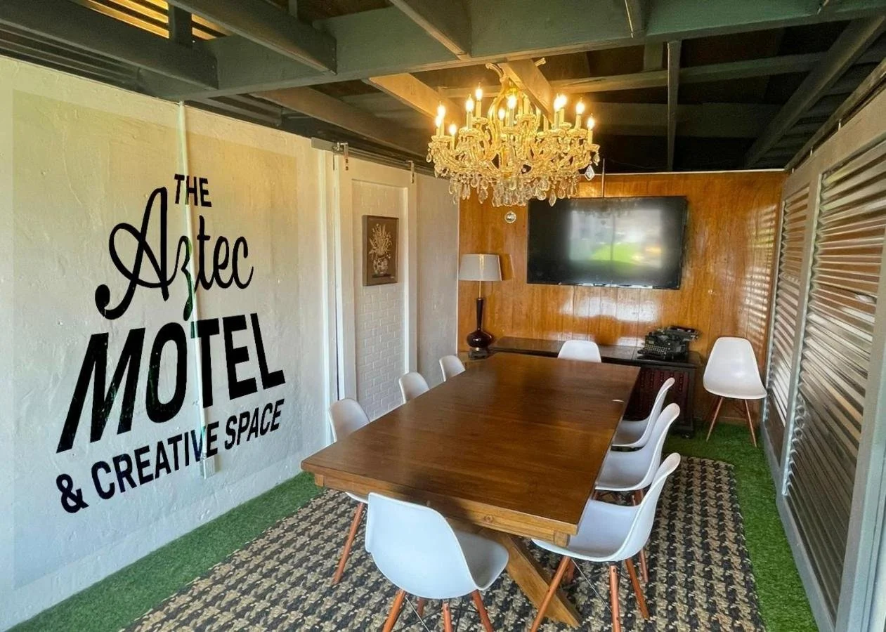 Aztec-Motel-349833925.jpg