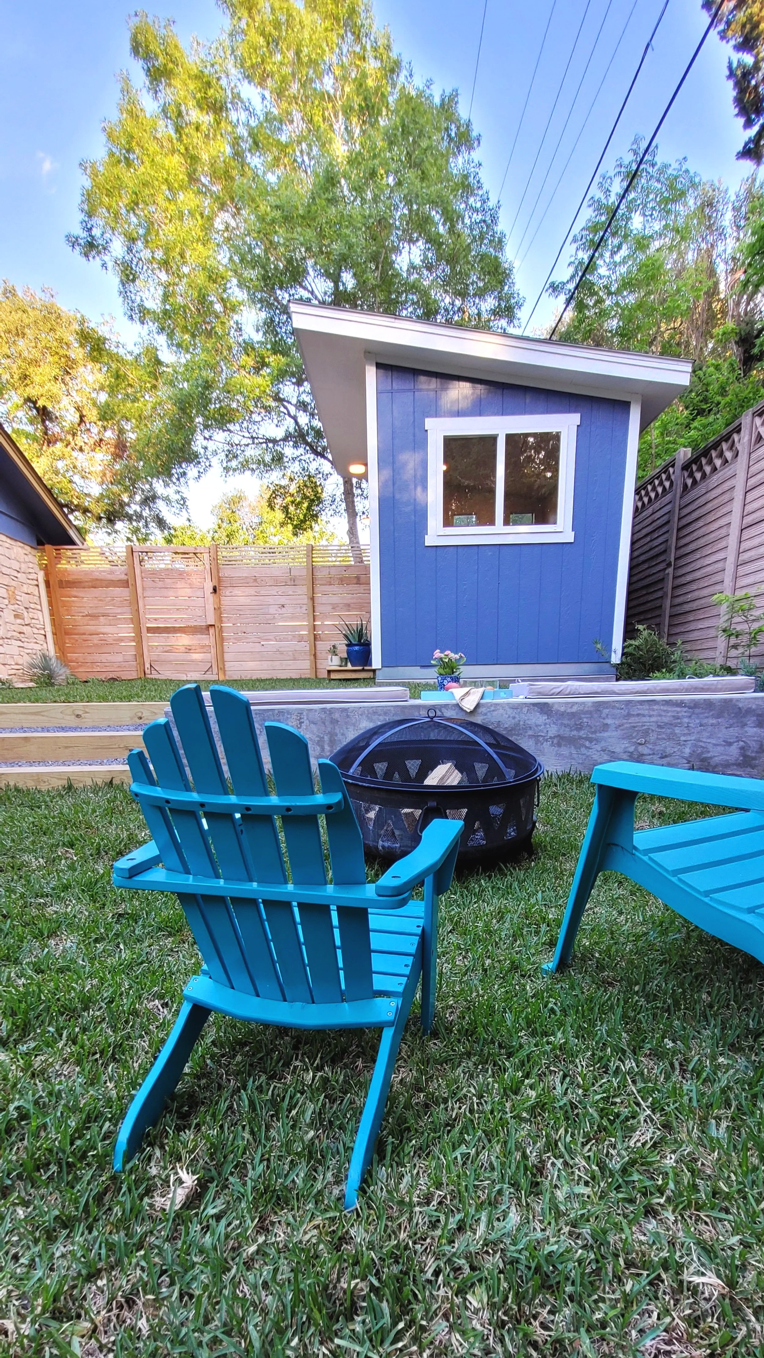 Seating with firepit.jpg