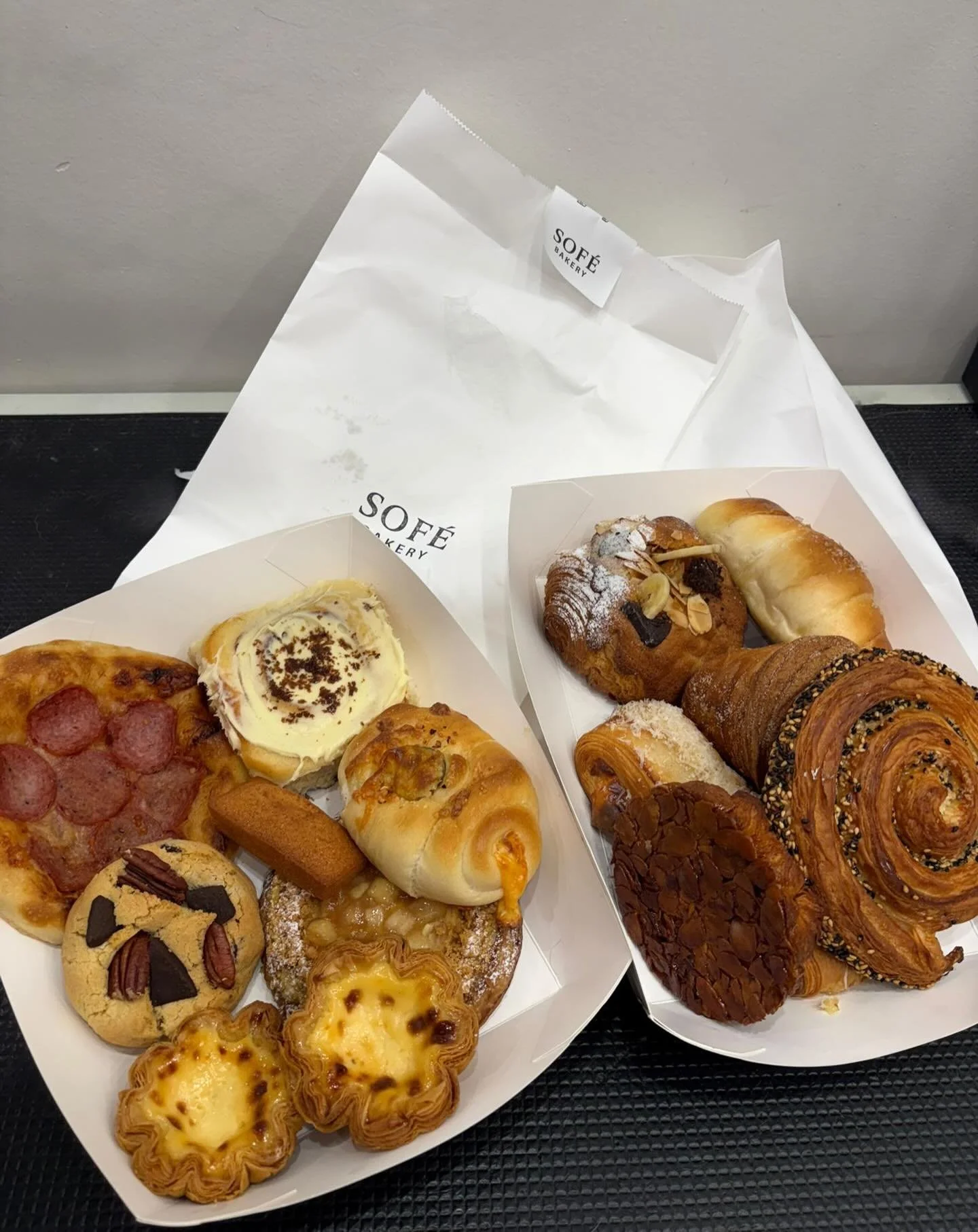 Spoilt by our neighbours today 🤍
Sof&egrave; Bakery Wahroonga is officially open - from the team behind the very popular local cafe Missing Spoon!
Highly recommend!!! ❣️
#shoplocal #urbanimalspetwahroonga #urbanimalspet #shopindependent #buylocal
@s