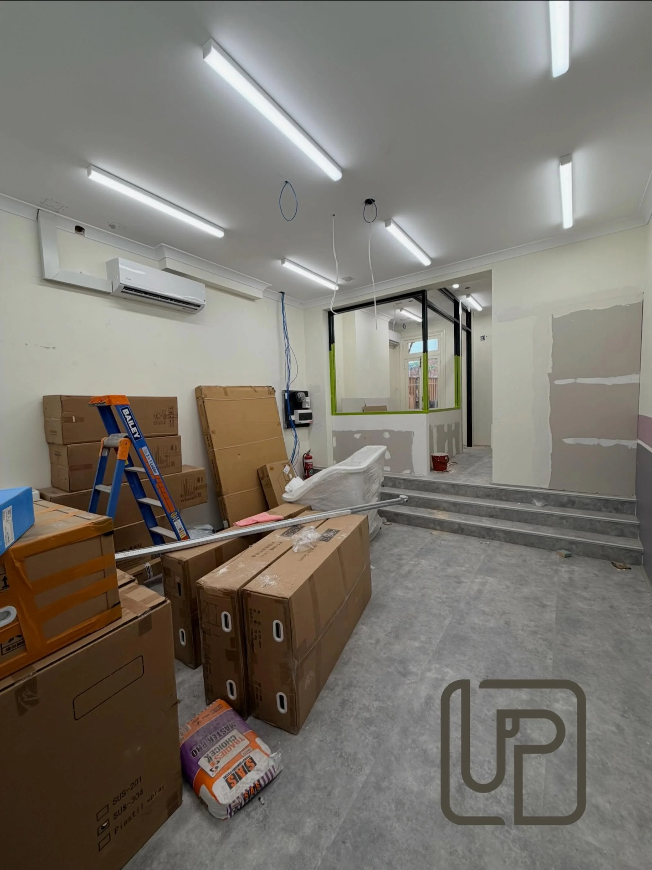 North Sydney, we&rsquo;re finally on our way! 

After months of delays while navigating DA and compliance approvals, renovations are now officially underway at Urbanimals Pet North Sydney.

We&rsquo;re working hard to bring the new space to life and 