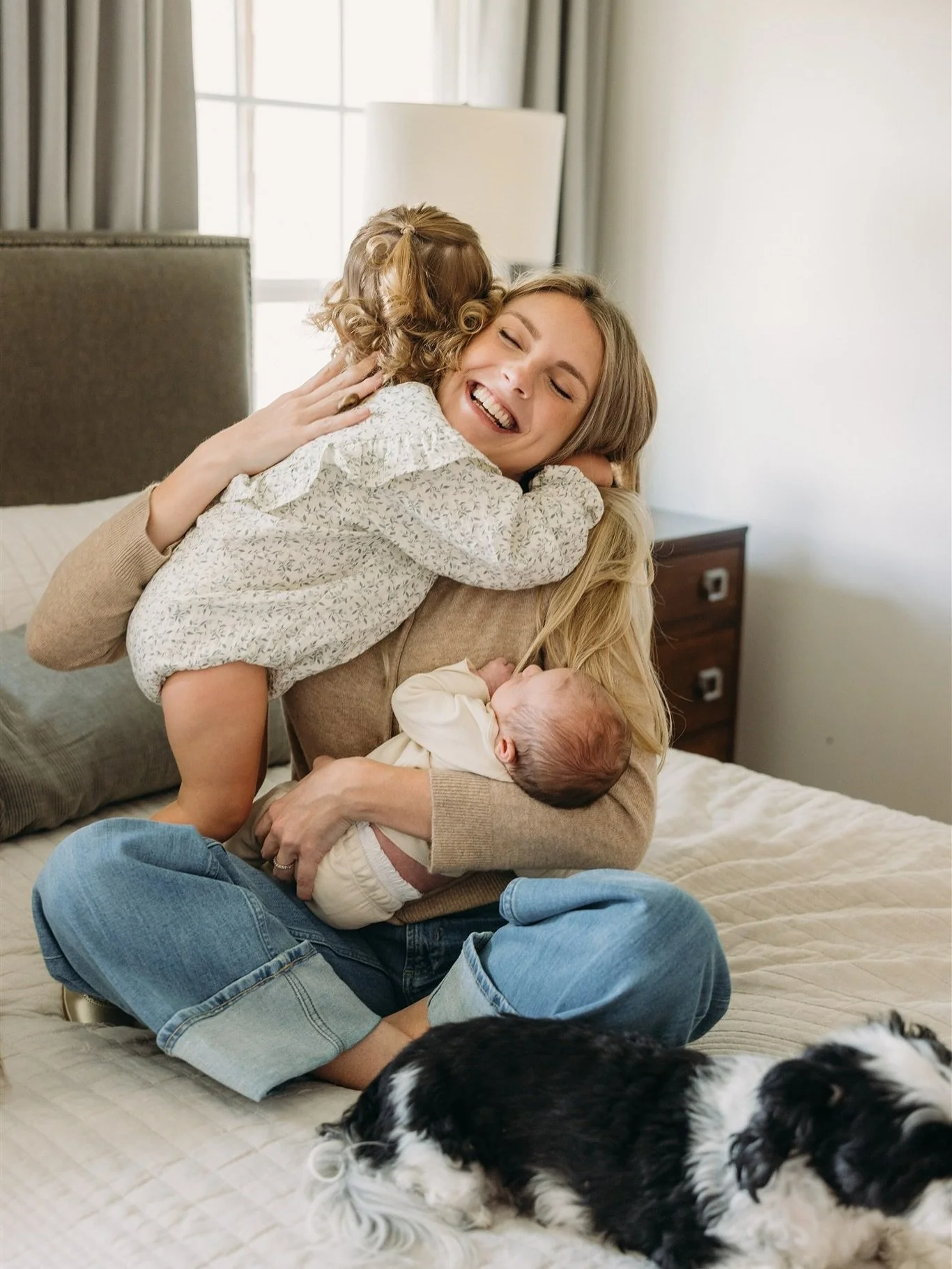 Your baby grows so fast. In-home newborn sessions let us slow down, enjoy the quiet moments, and create images that feel natural, relaxed, and completely yours.

#nashvillenewbornphotographer #lifestylephotographer #inhomenewbornsession