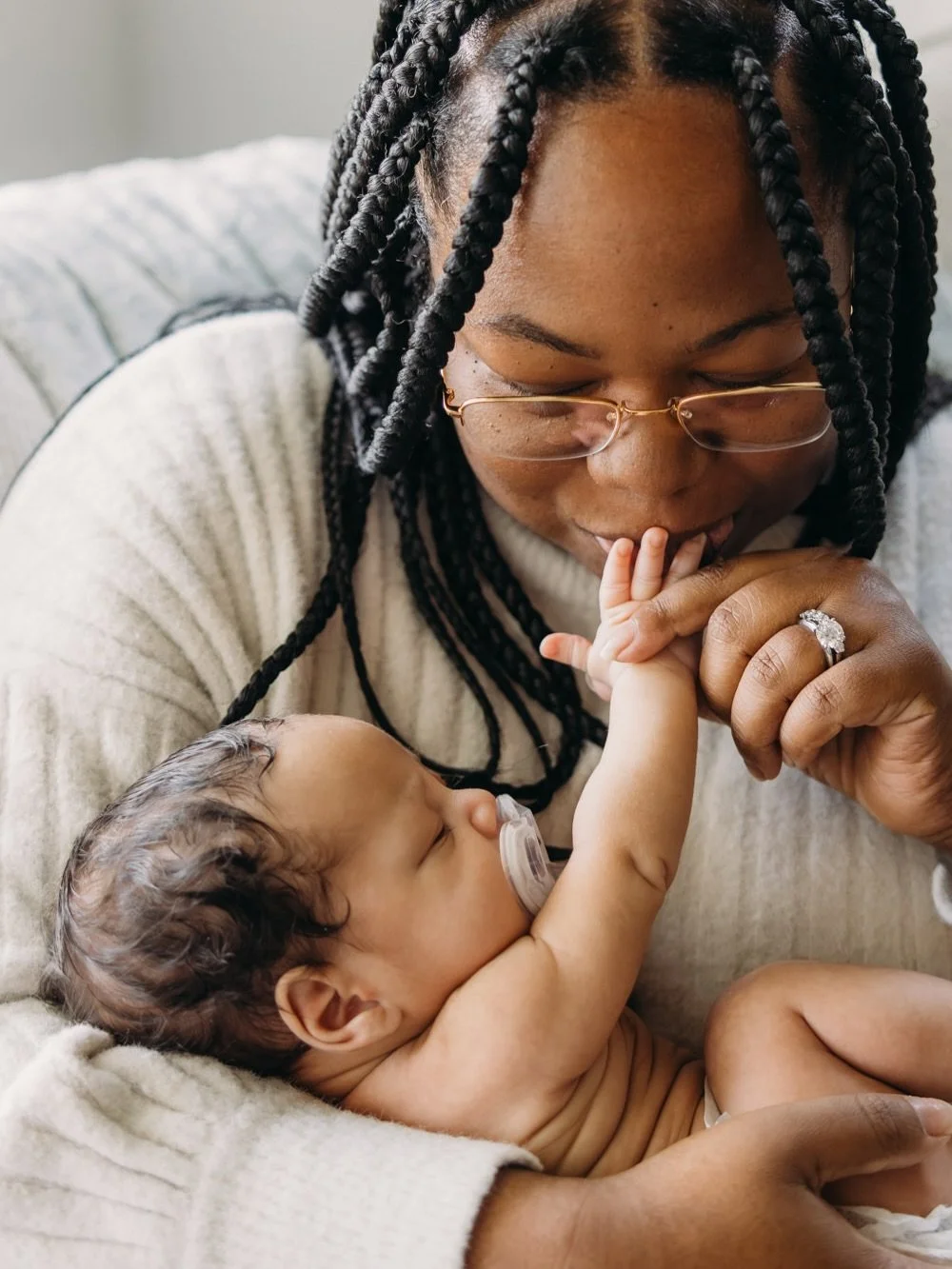 It&rsquo;s been a busy few weeks of beautiful sessions, here are a handful of my favorite images 😍