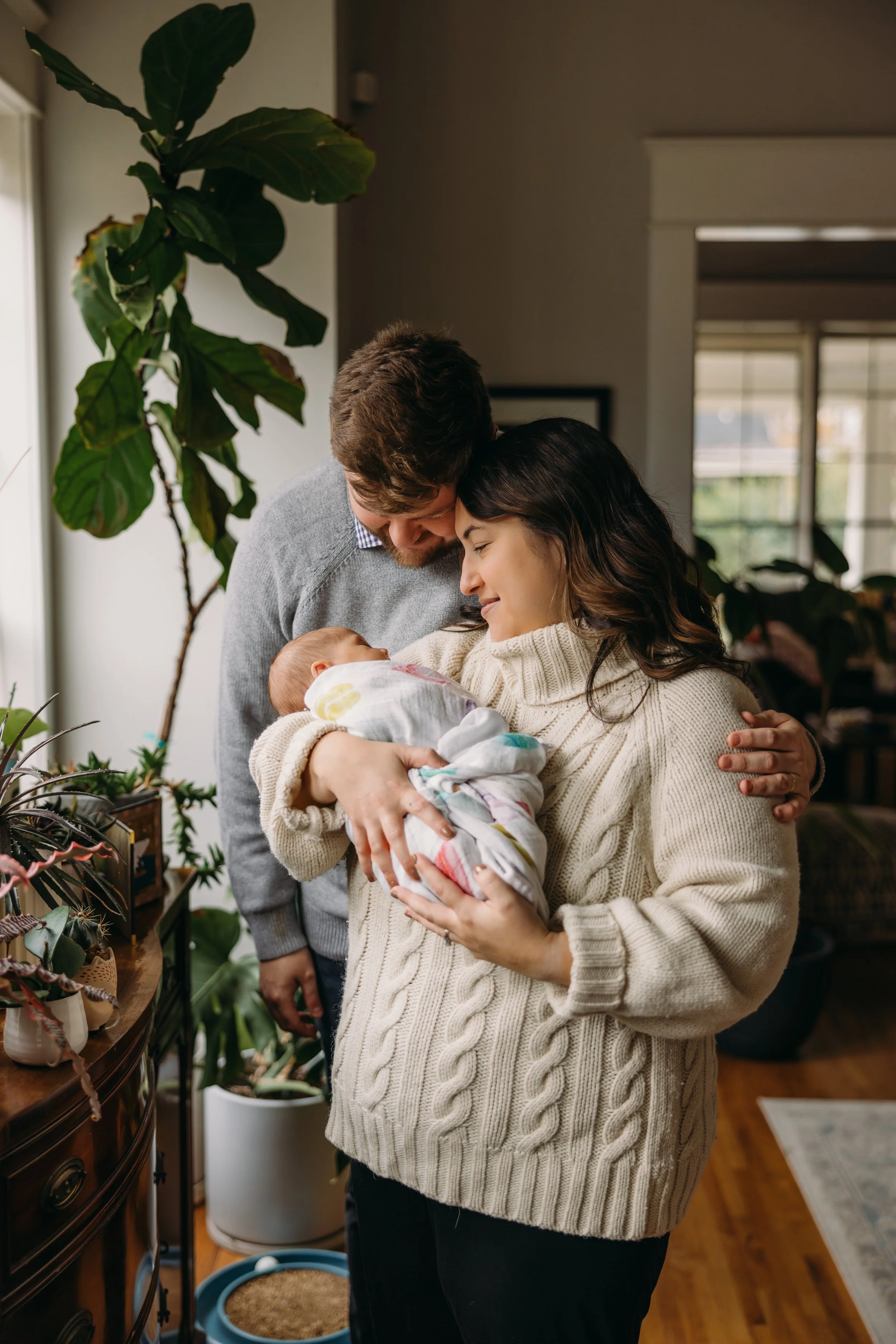 in-home-newborn-session-nashville-family-together.jpeg