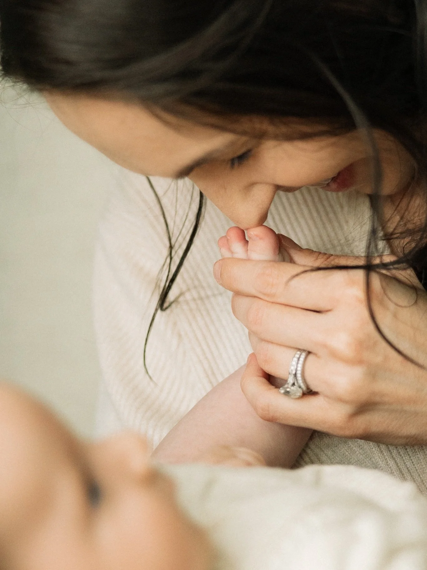 I&rsquo;ve now photographed both of these girls as babies! It&rsquo;s always an honor to be invited in for these early days, but being welcomed back again and again is just the cherry on top. 

#nashvillenewbornphotographer #nashvillenewbornphotograp