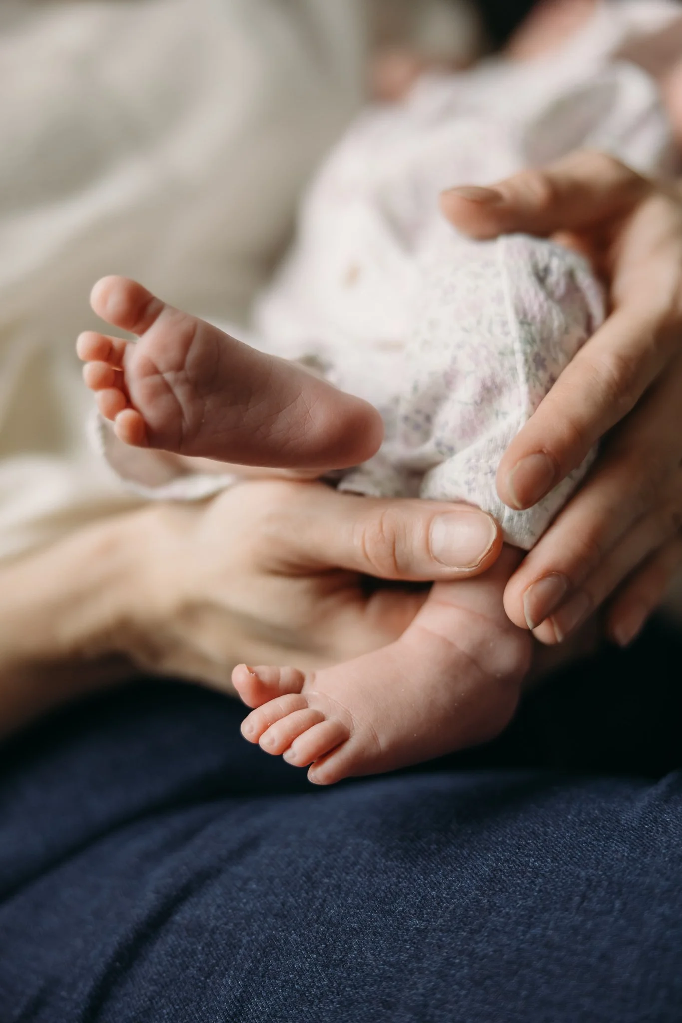 Nashville-newborn-photos-at-home-baby-2.jpg