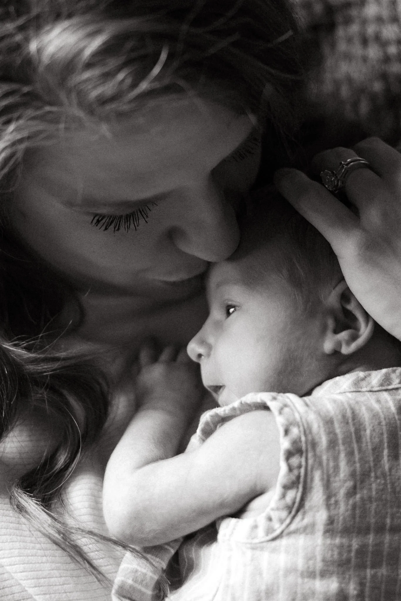 Nashville-newborn-photos-at-home-baby-12.jpg