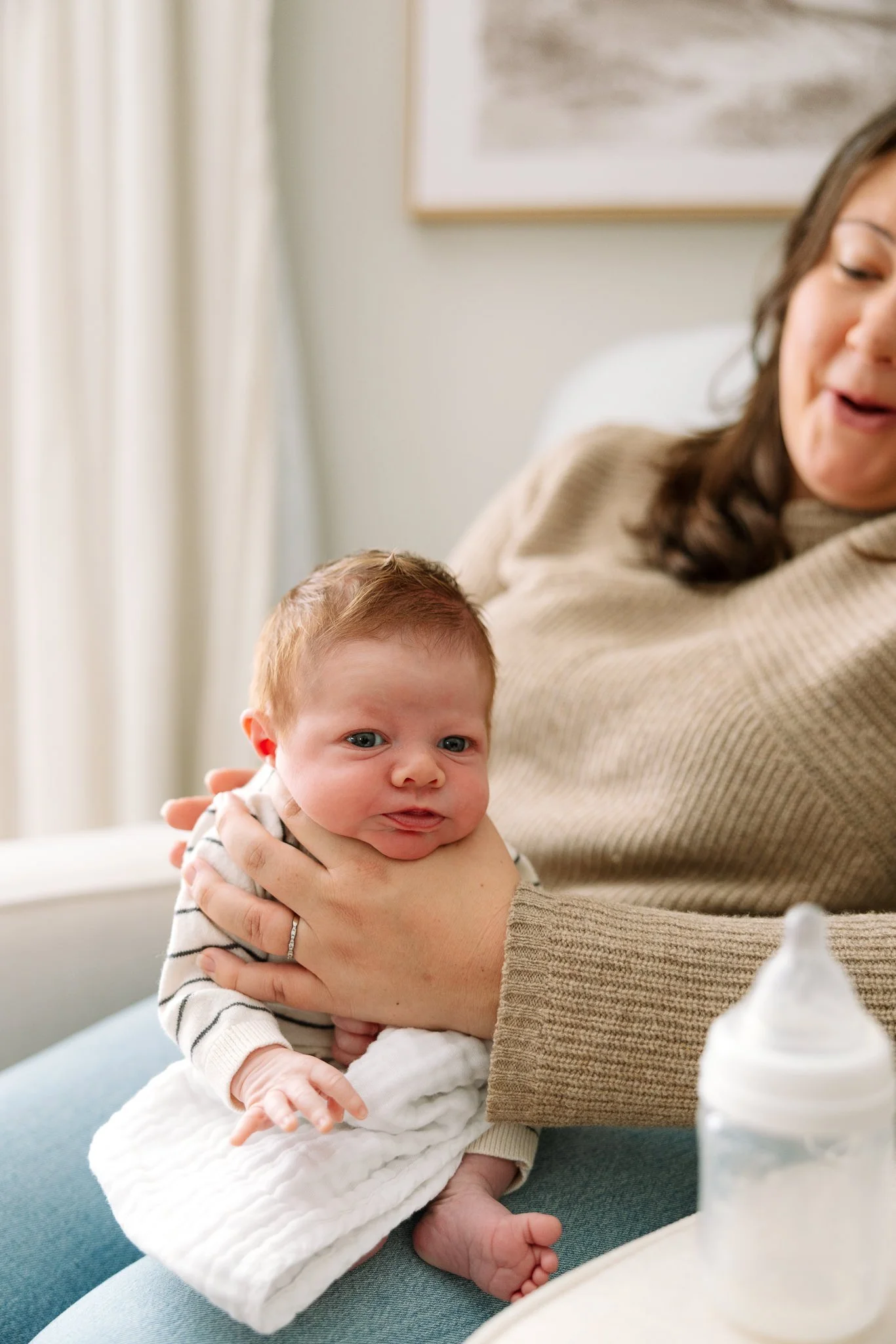 newborn-Baby-Photos-Nashville-home-relaxed-candid-7.jpg