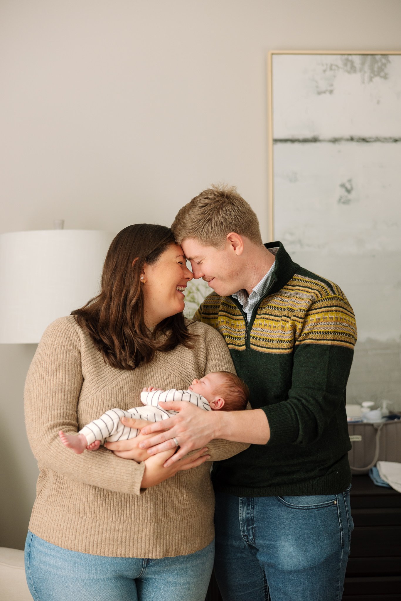 newborn-Baby-Photos-Nashville-home-relaxed-candid-4.jpg