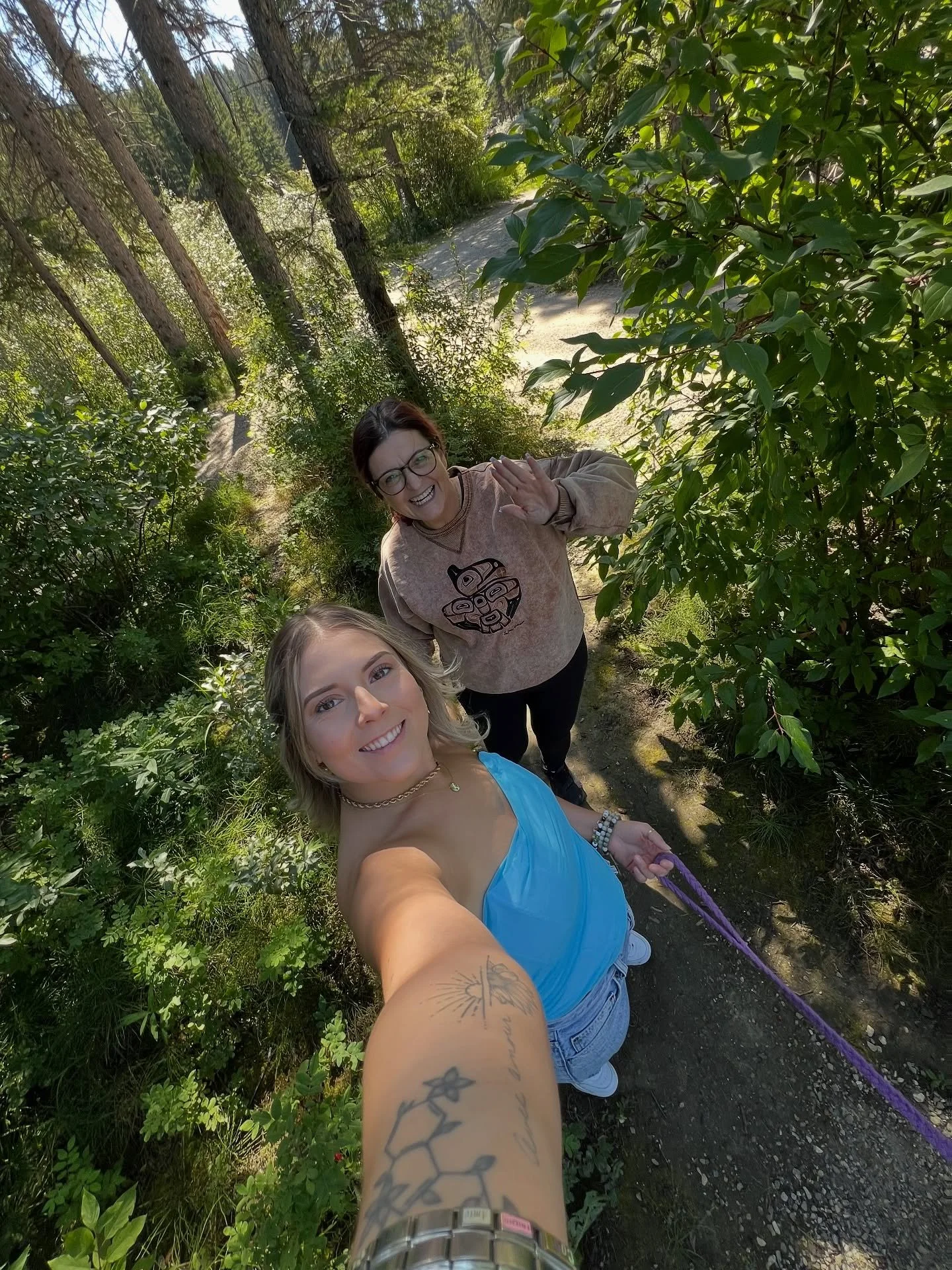 delayed quarterly life update 

1. mom + daughter walks 
2. my love
3. mushroom growin in my bathroom pothos 
4. sadie + bella + me + motorhome 
5. bachand wedding 
6. keg stand
7. global fest snacks 
8. cousin reps merch w nephew boomer 
9. bre&rsqu