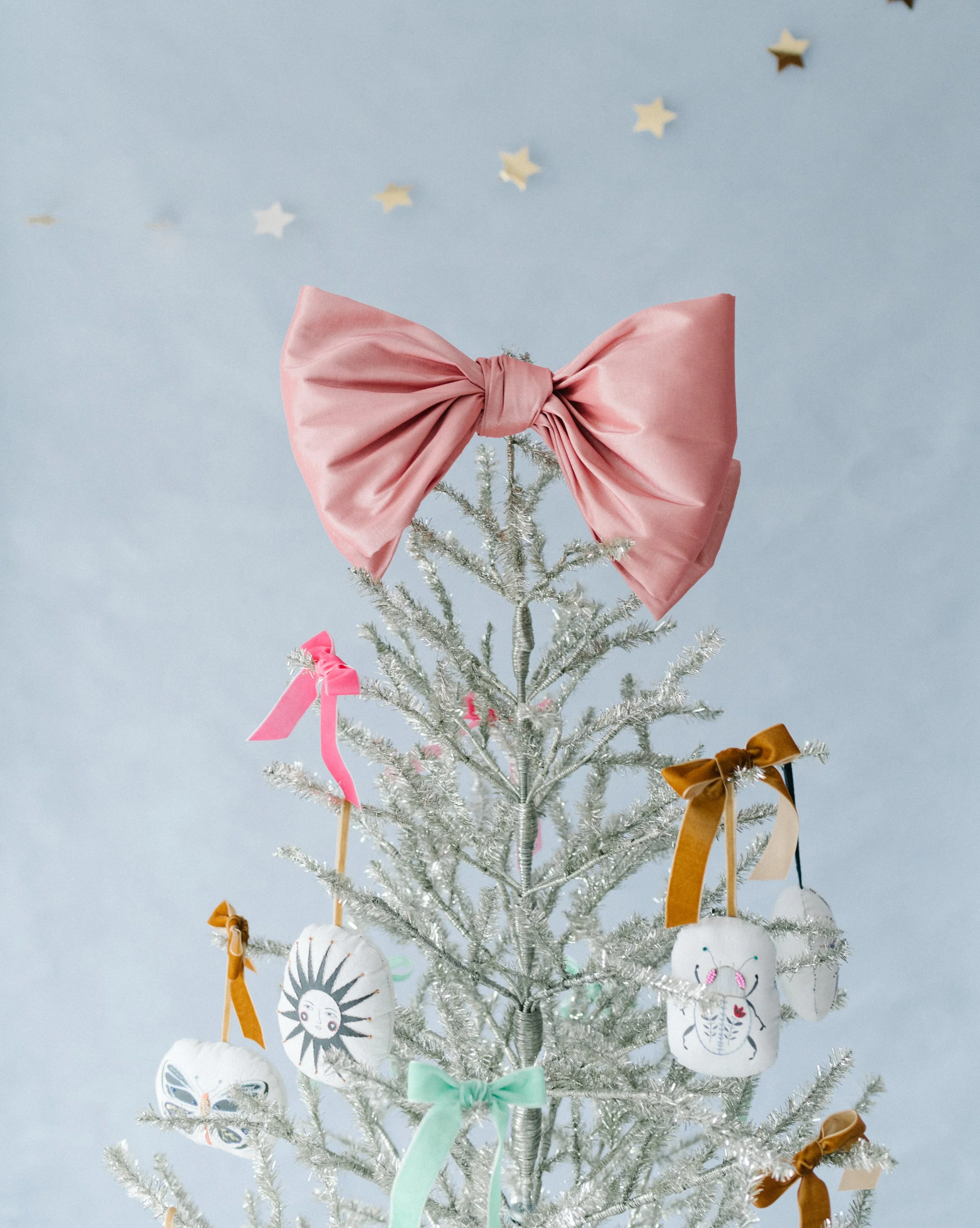 Large bow 