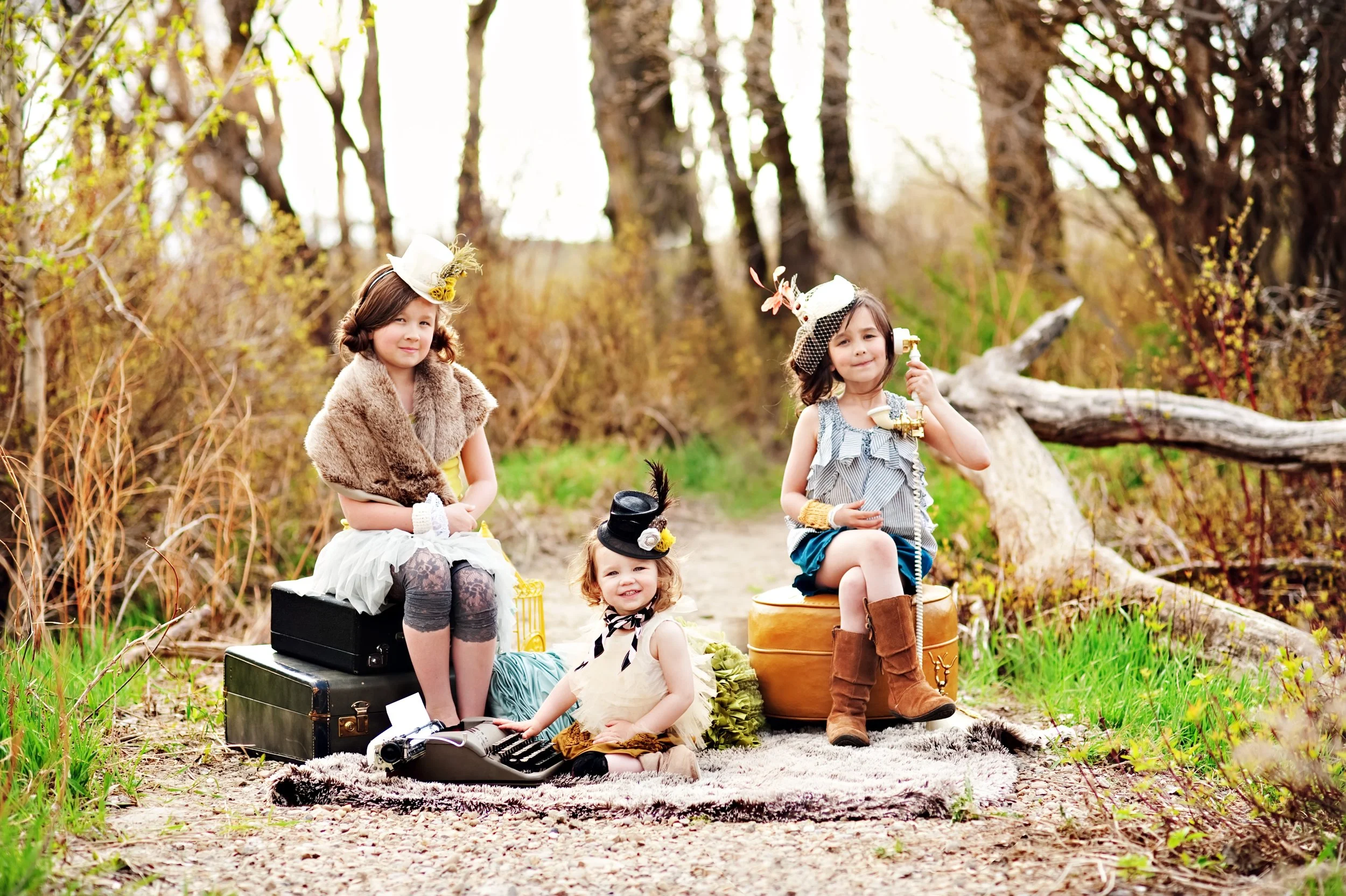 DIY fascinators and mini top hats by Kyla Something