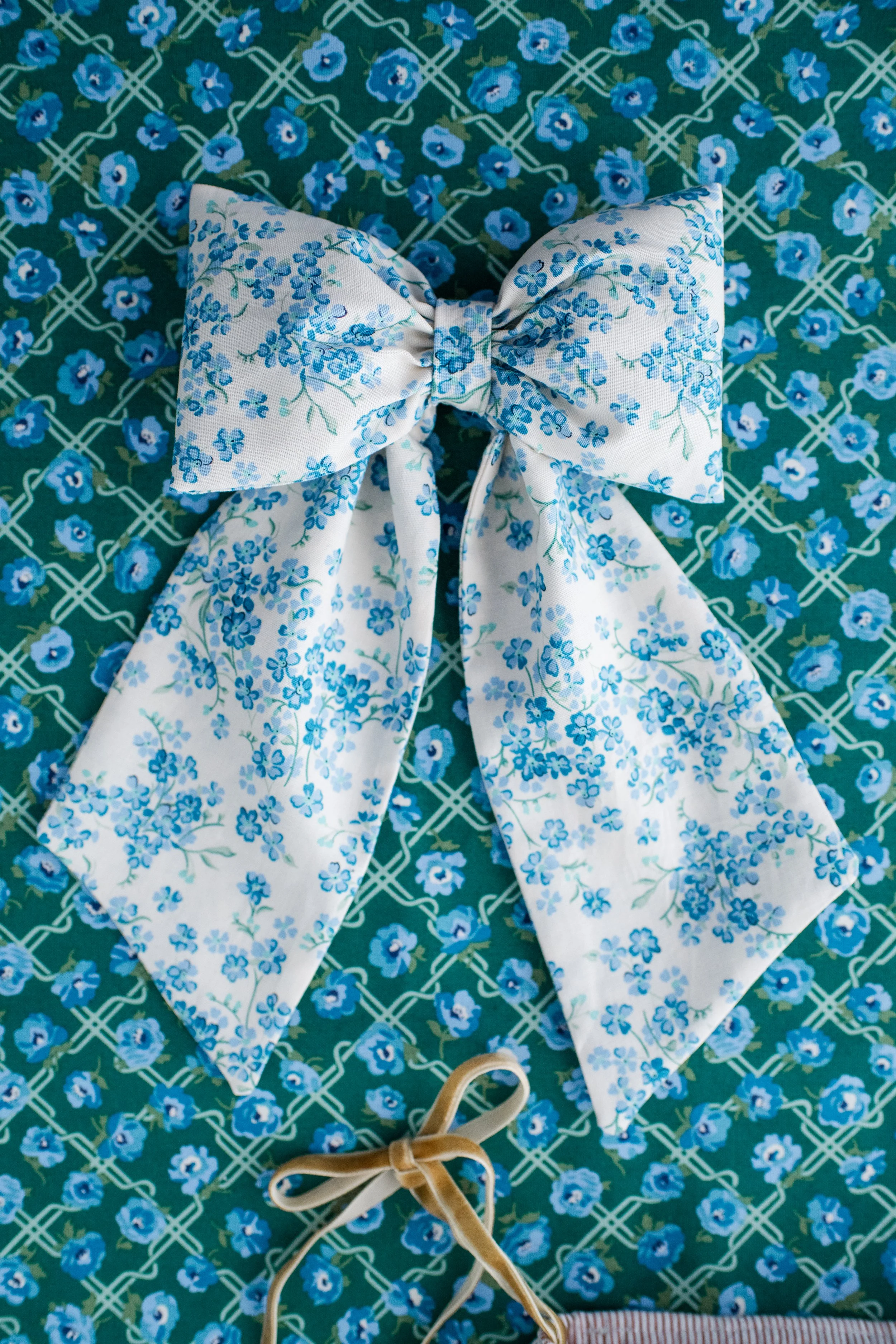DIY Bow Sewing Pattern by Kyla Something
