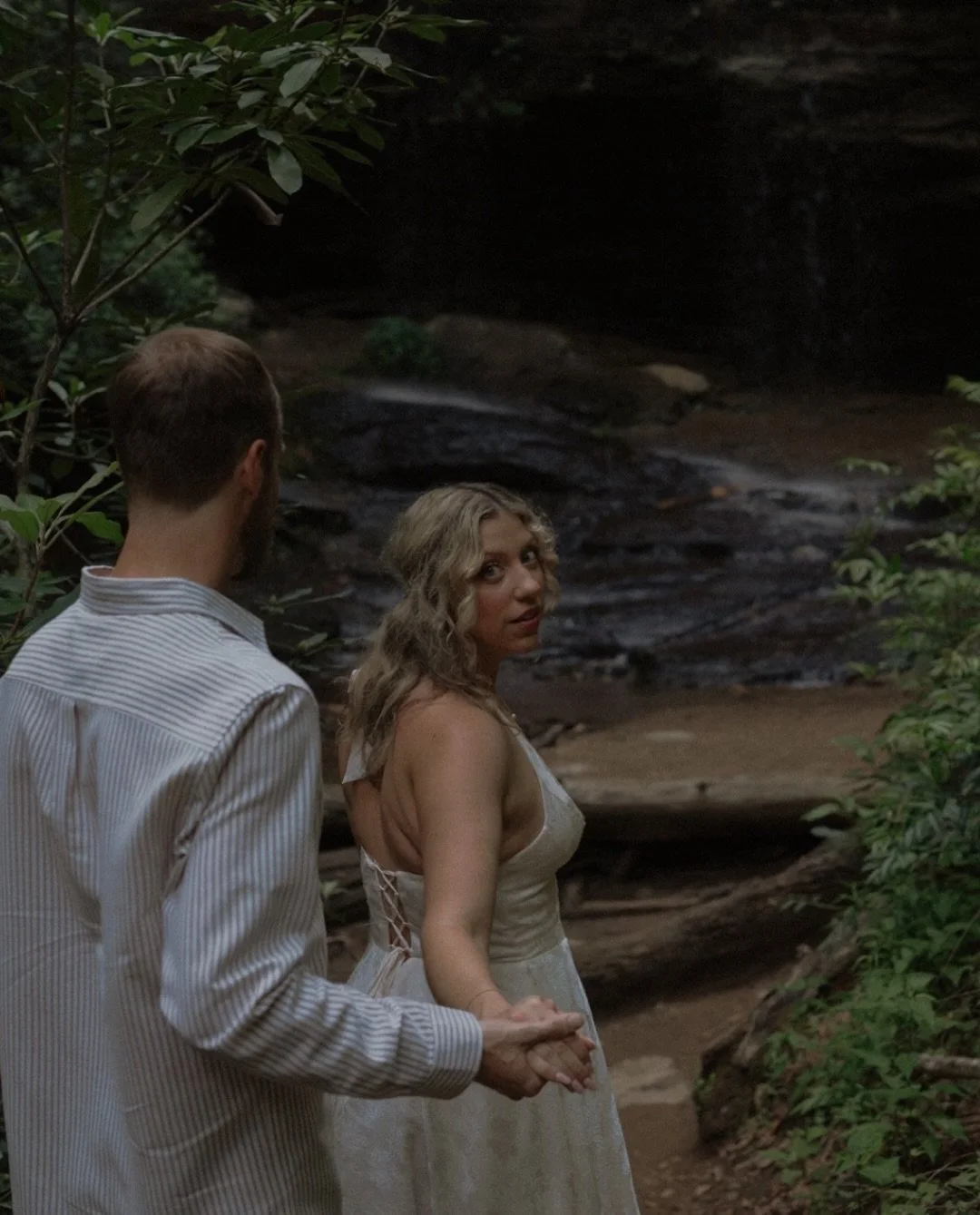 North Carolina&hellip;the land of waterfalls 

#ncwedding #weddingphotographer