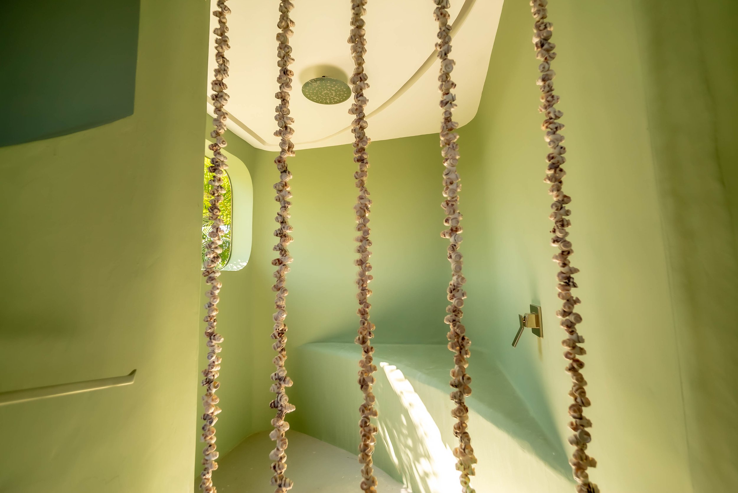 Room 1- 3.jpg