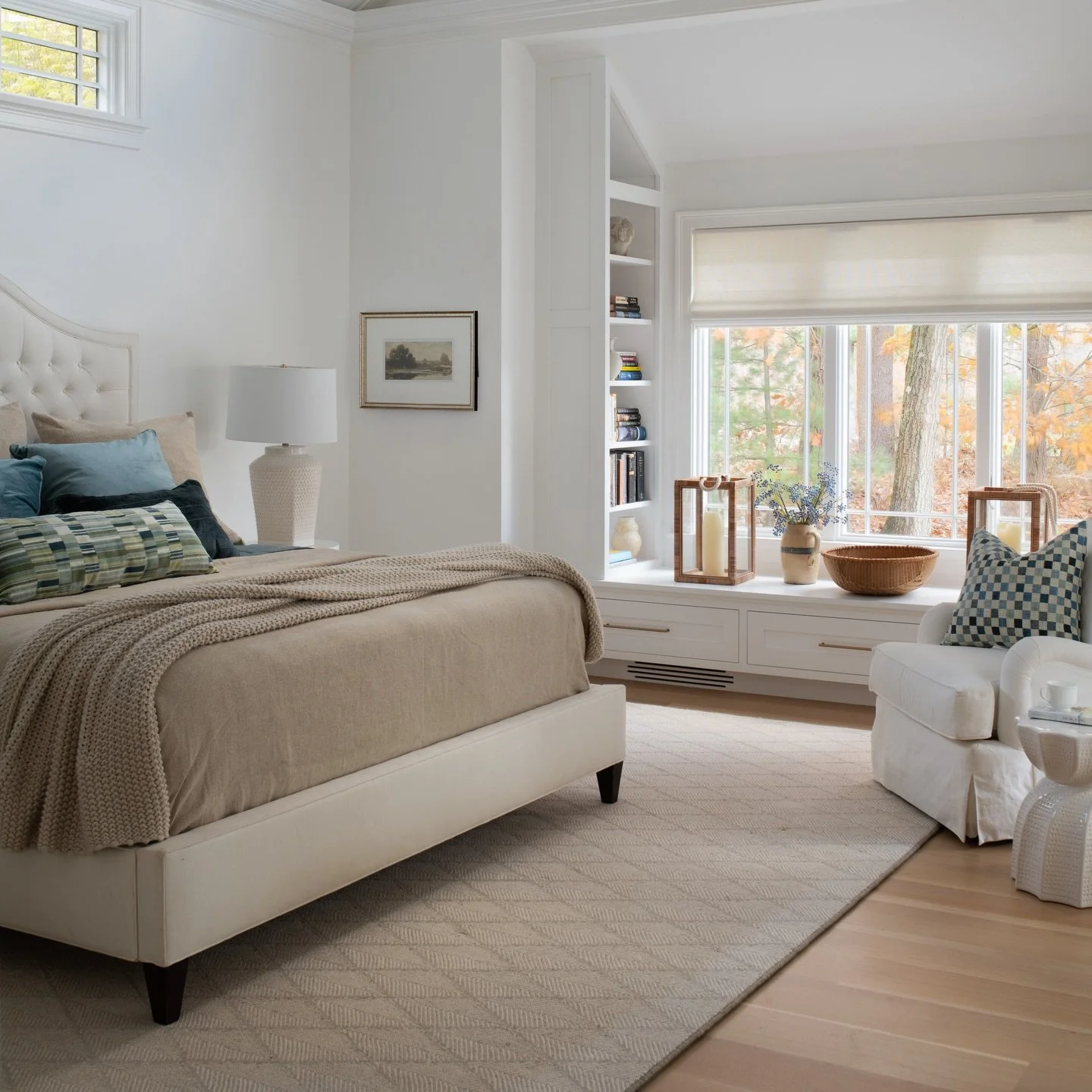 Your primary bedroom should feel like a place you actually want to unwind in, not just where you sleep.
.
From layout and lighting to custom millwork and storage, every decision is made to create a space that feels calm, functional, and personal.
.
I
