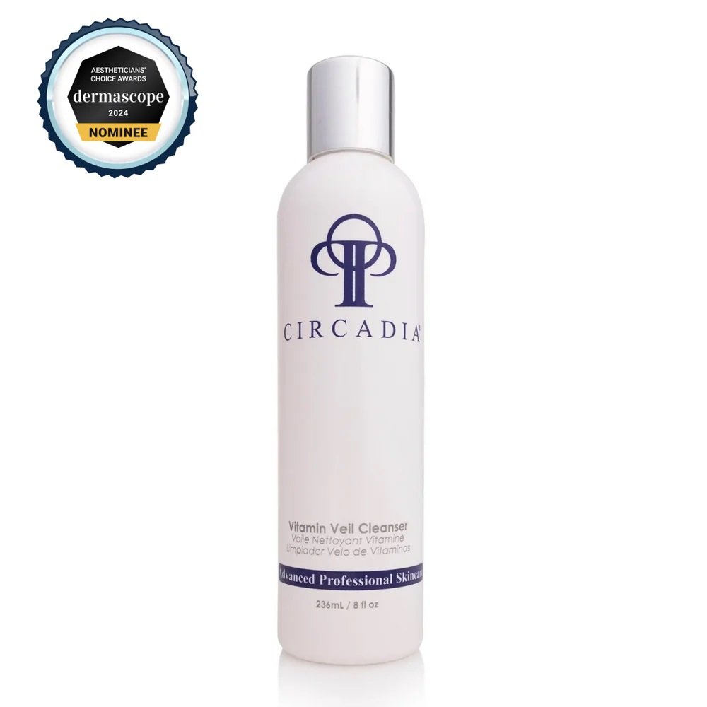 VITAMIN_VEIL_CLEANSER_09d7bd6e-90e6-44d2-81b3-97701094d150.jpg
