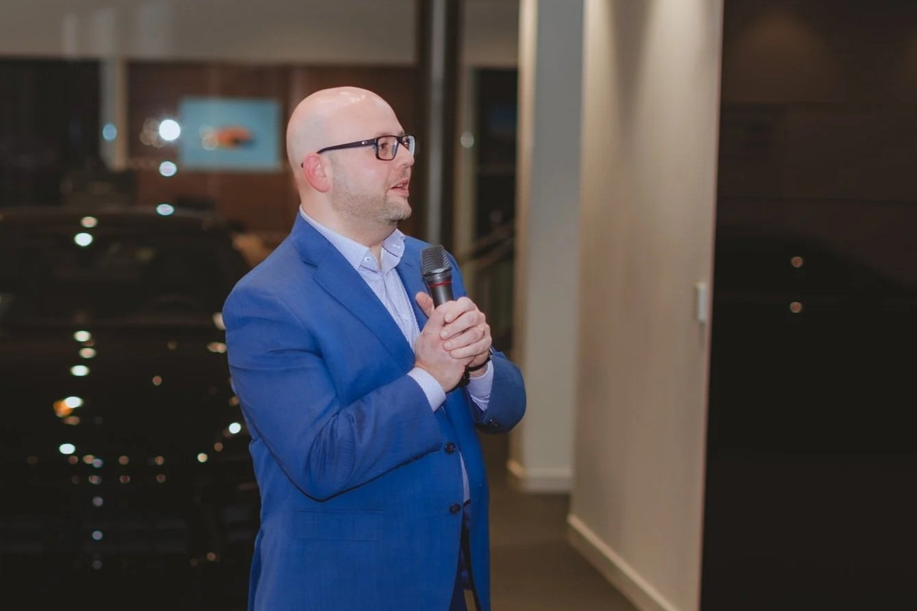 Dr Michael Yerukhim MD - Cleveland's Top double board certified ENT (Ear Nose and Throat, Otolaryngologist, Head and Neck Surgeon, Facial Plastic and Reconstructive Surgeon). known for his compassion and excellent results. Here, speaking at an event.