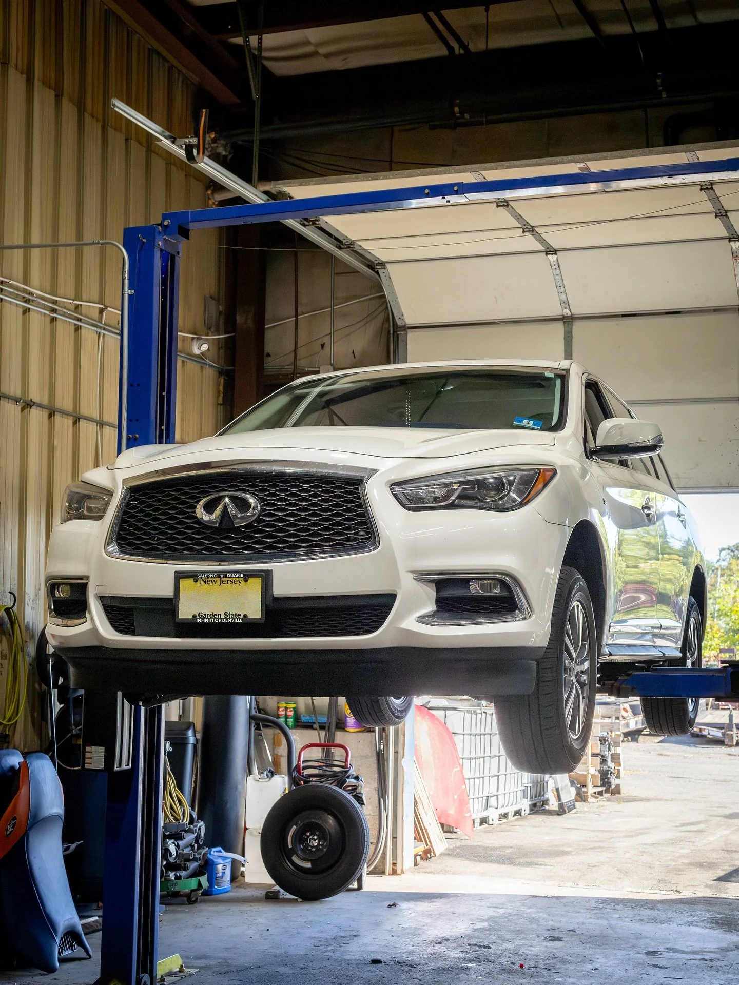 Job complete on this clean 2018 Infiniti QX60! 🛠️
Done today: Rear brake change and an essential oxygen sensorreplacement. Ready to roll! 💨
If your car needs expert attention, we’re here for you! 💯
Fano Automotive
📞 (973) 891-3137
📍