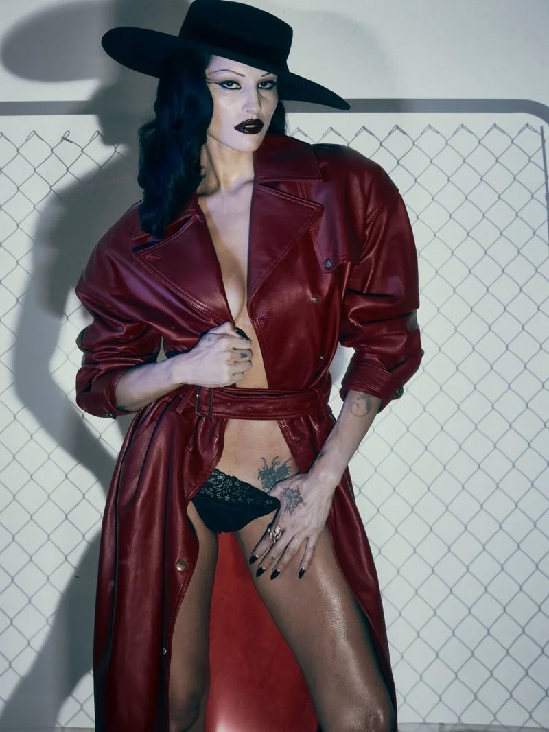 V MAGAZINE - GABBRIETTE SHOT BY STEVEN KLEIN. STYLIST - PATTI WILSON, STYLING ASST. - ELIJAH H.
