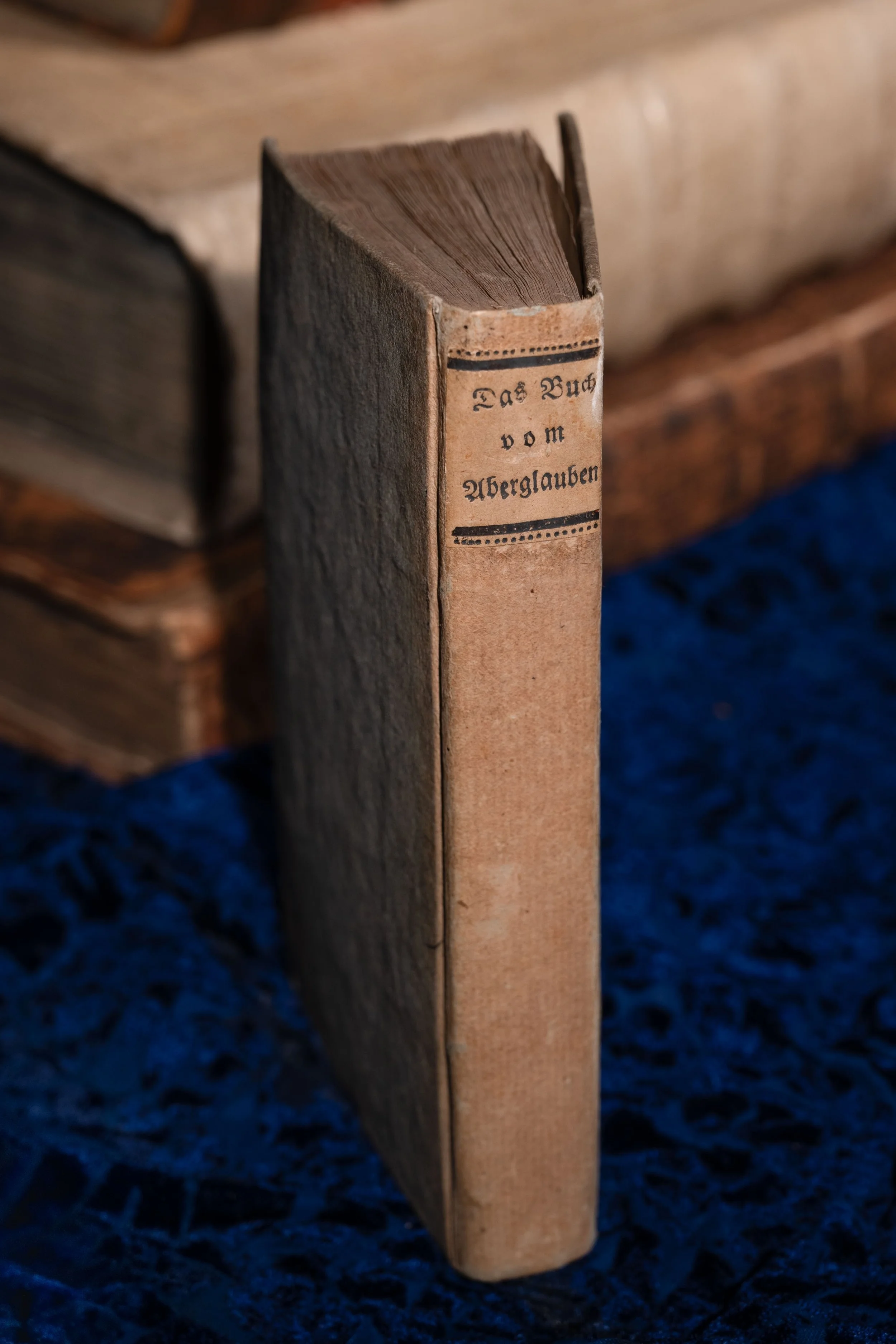 1792 - Text on Werewolves, Witchcraft, and Proto-UFOs