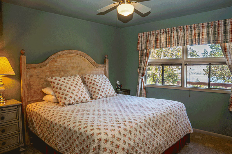 Tanner House Bed room .png