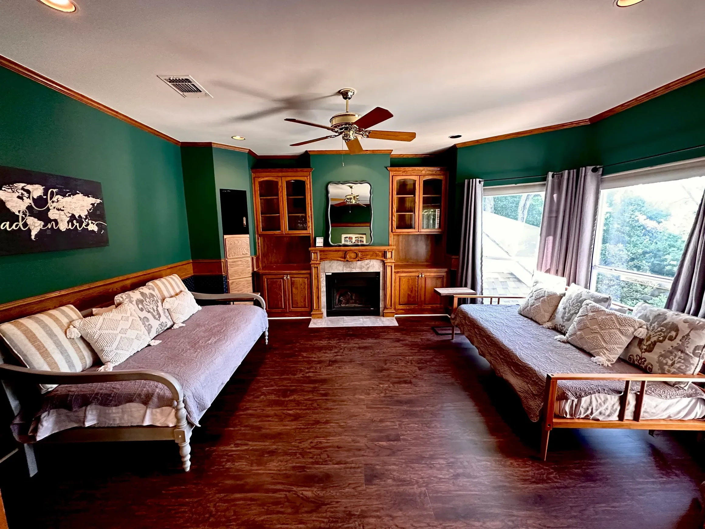 TX DAY BED-.webp