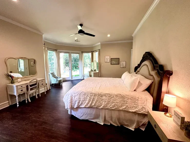 Judith King Suite- Solo w: Bath.webp