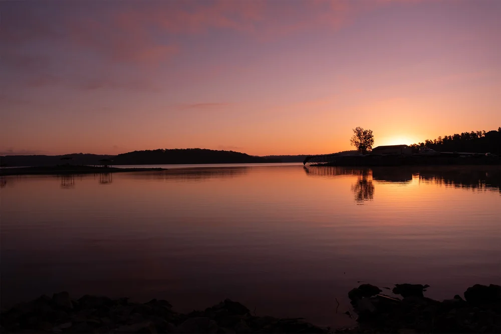 Sunrise on Beaver Lake