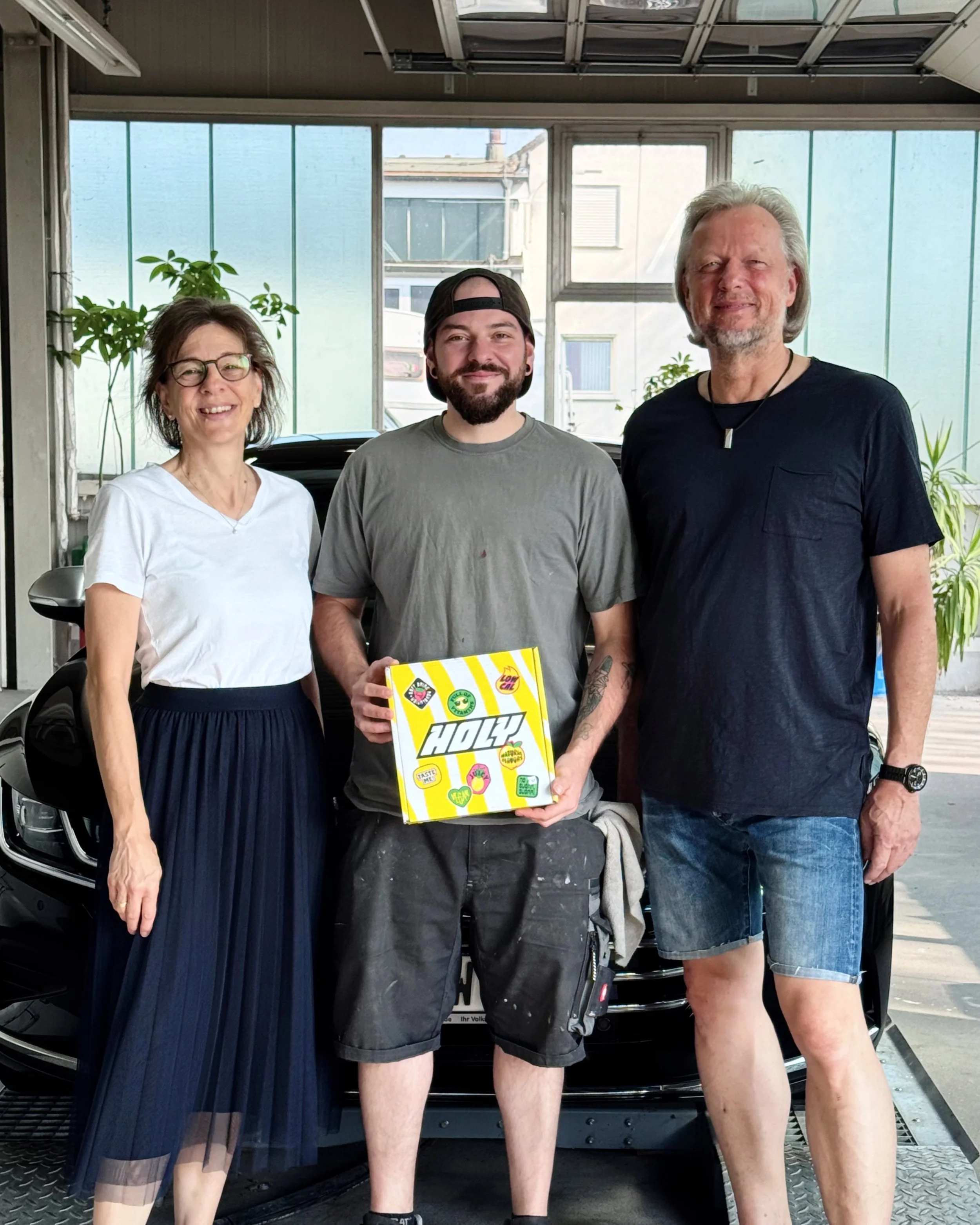 🎉 10 Jahre Hensel GmbH! 🎉

Herzlichen Gl&uuml;ckwunsch an unseren Lackiermeister, L&eacute;nox Fink, zum 10-j&auml;hrigen Firmenjubil&auml;um! 🥳

Vielen Dank f&uuml;r deinen t&auml;glichen Einsatz, deine Leidenschaft und deine Treue. Sch&ouml;n, d
