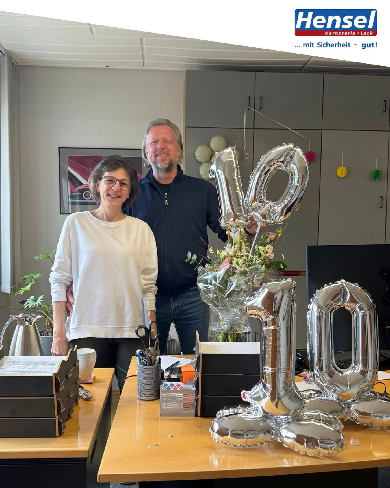 Und nein, das ist kein Aprilscherz. 😉 

10 Jahre voller Engagement, Herz und Erfolg &ndash; und vor allem Menschlichkeit. Danke, dass du nicht nur f&uuml;hrst, sondern immer ein offenes Ohr hast und f&uuml;r uns da bist. Mit dir f&uuml;hlt sich das 