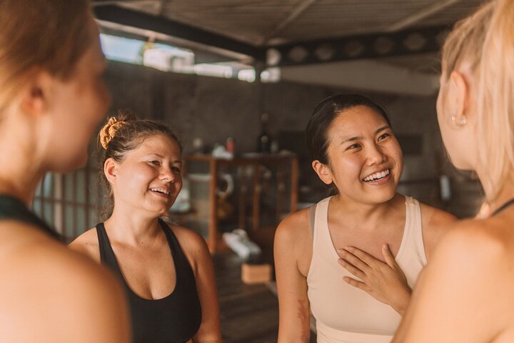 yoga-brunch-goodmate-travel-daily-experience-1.jpeg