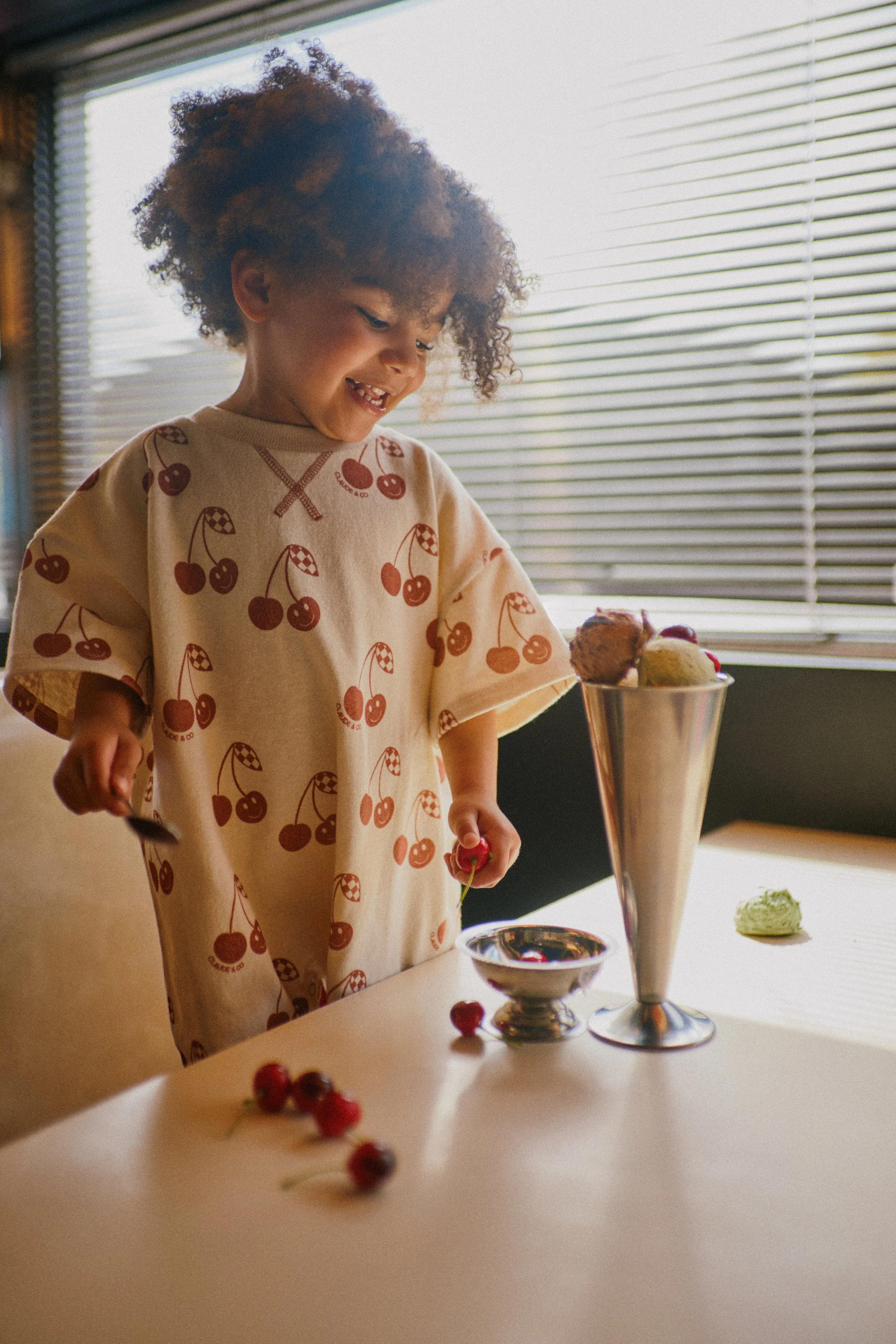 CLAUDE-EDITORIAL-1950s2306.jpg