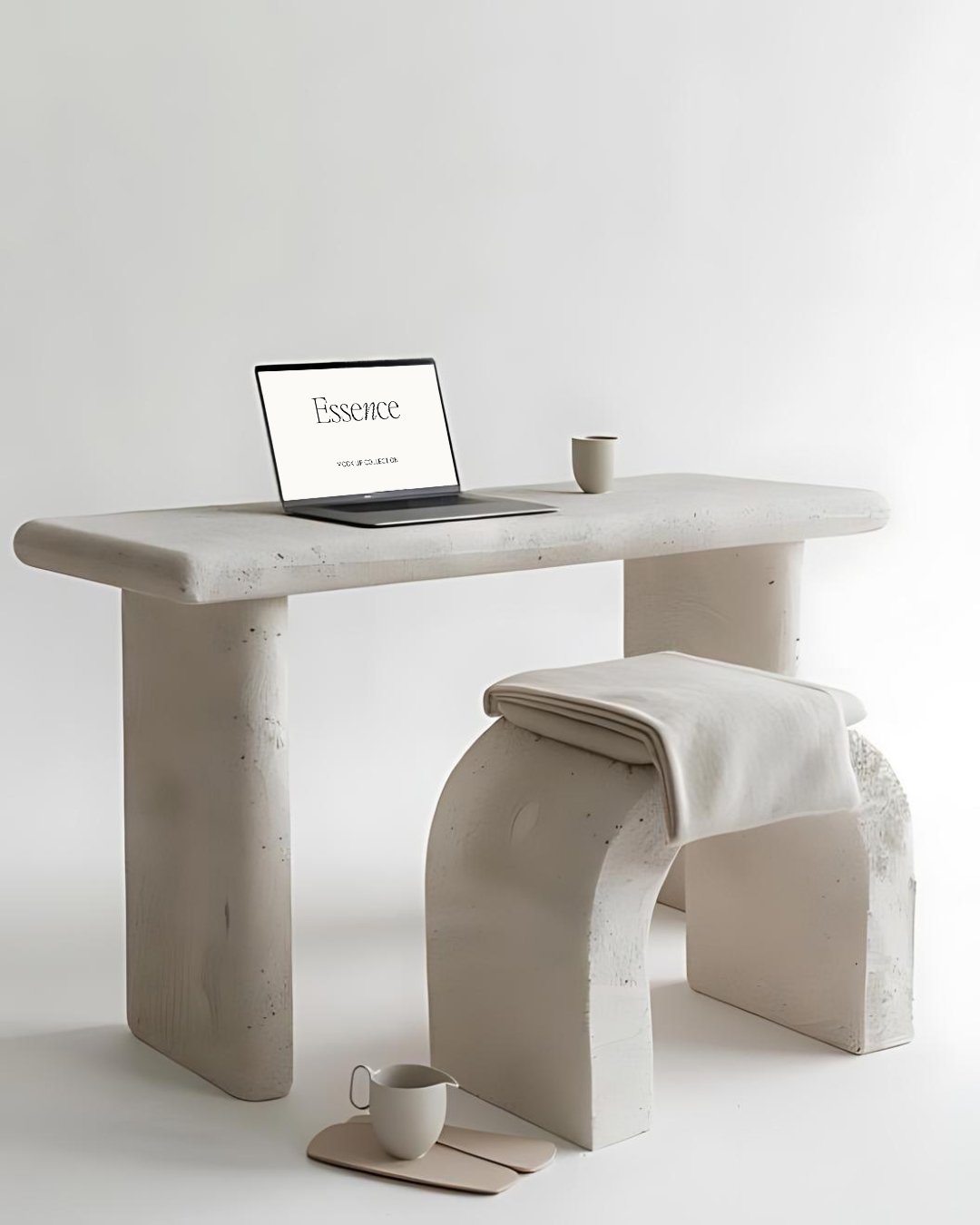 Essence_Collection_24_Laptop.jpg