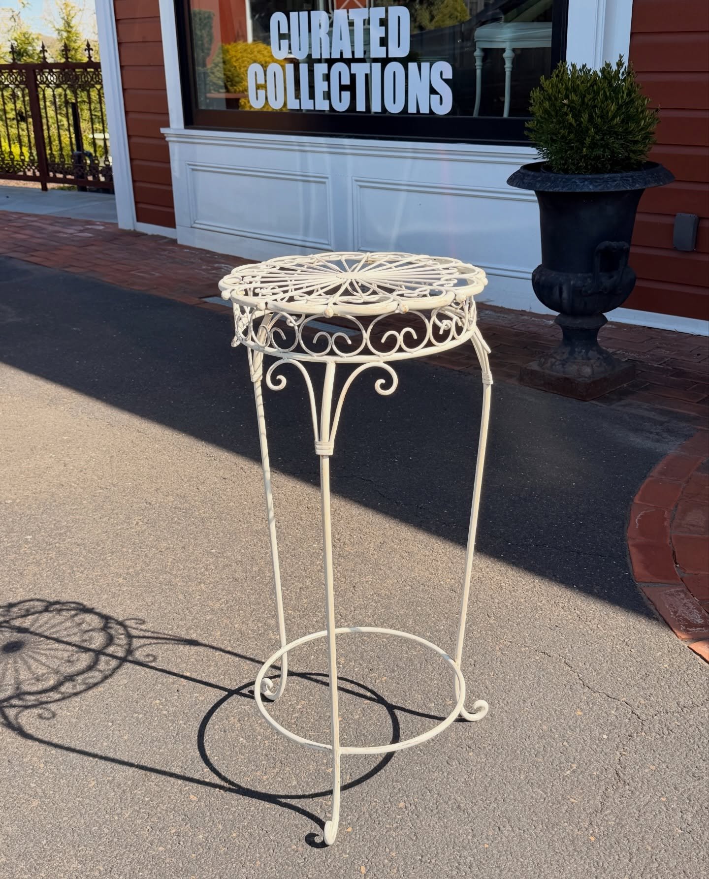 A charming painted metal plant stand with a great shape and design.
Perfect inside or outside!
29.5&rdquo; H x 14&rdquo; round top 
$65

Call 215-798-6970 or stop in to purchase.
All sales are final.
#plantstand #shabbychic #consignment #homedecor #b