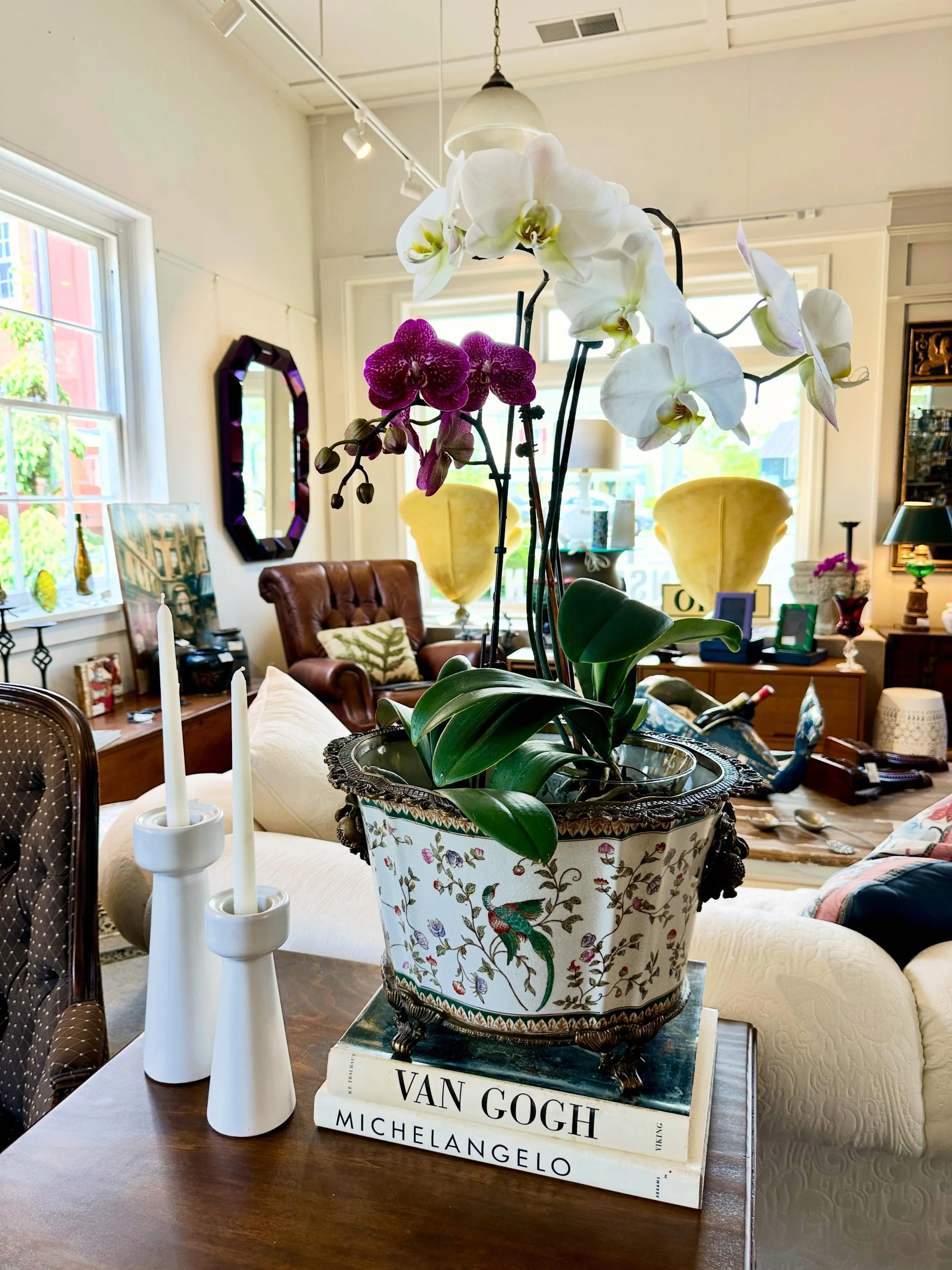 Happy Mother&rsquo;s Day! 💐 We&rsquo;re open until 4:30 today!