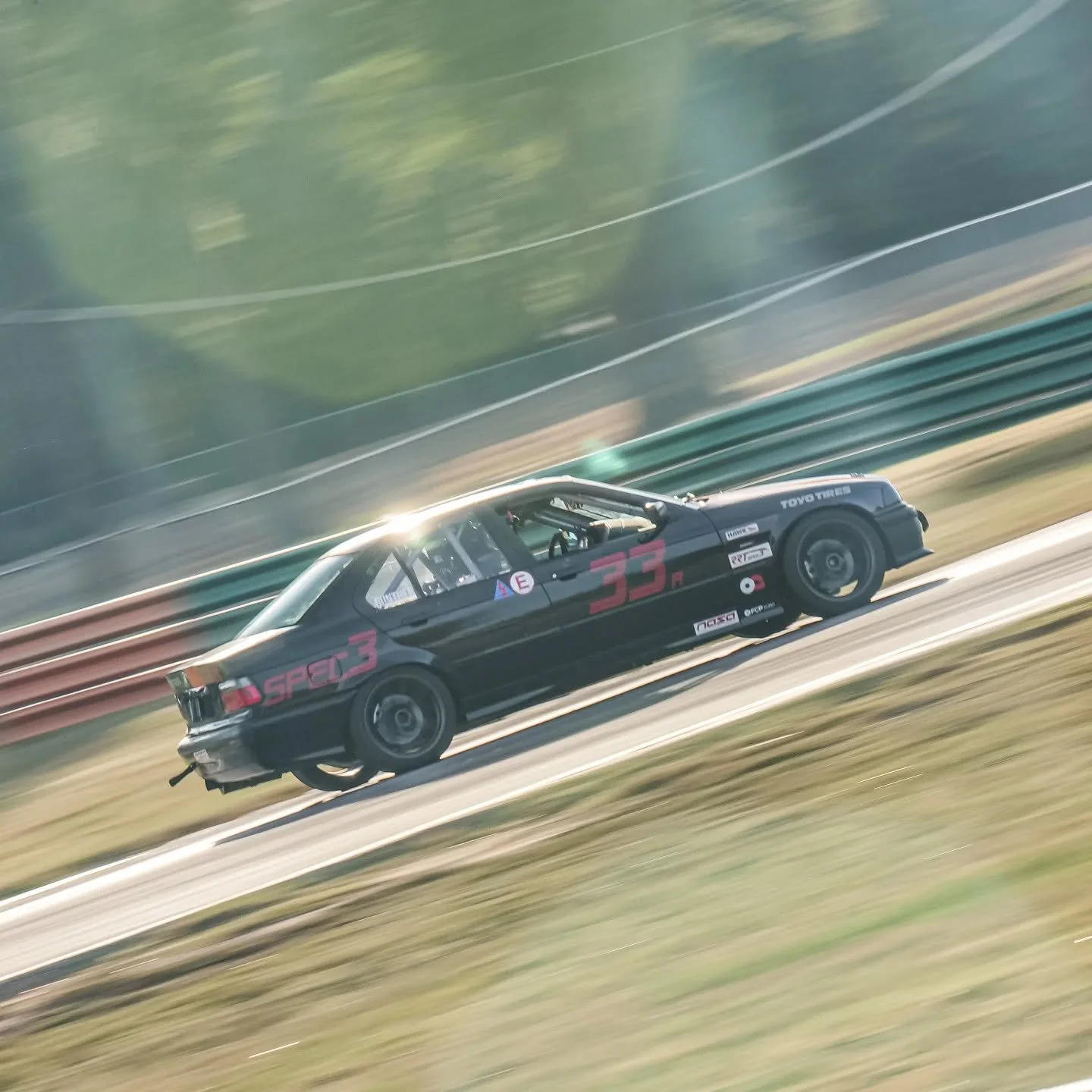 The season is over, but the racing hasn't stopped at VIR with @nasamidatlantic. A new Spec3 rookie completes competition school and runs their first race today in the season finale &quot;fun race&quot;. Good luck @b.c.gunther ! 

#bmw #e36 #racing #s