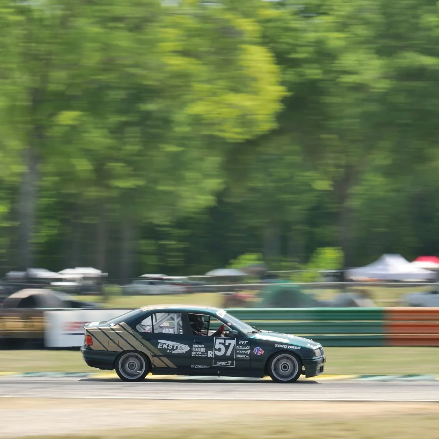 Imagine you were an E36 fanatic at @hyperfest and you learned about Spec3. Then imagine trying to pick your favorite 😵
 
#bmw #e36 #racing #spec3 

@nasamidatlantic 

📸: @taylorgoesfast