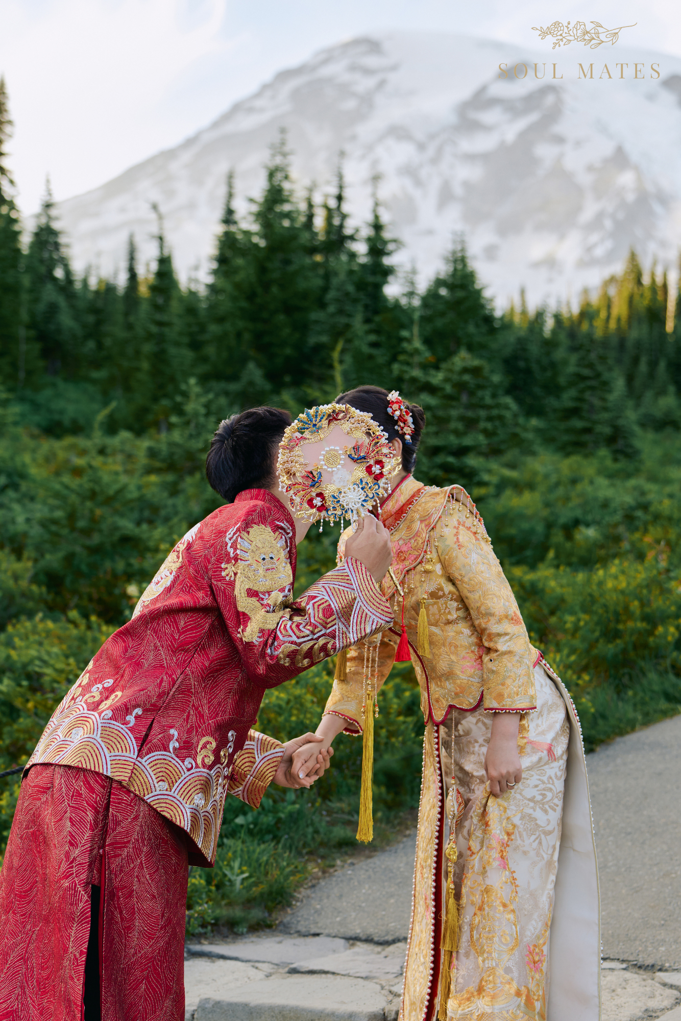 Wedding photography in Seattle - Soul Mates Bridal (30).png