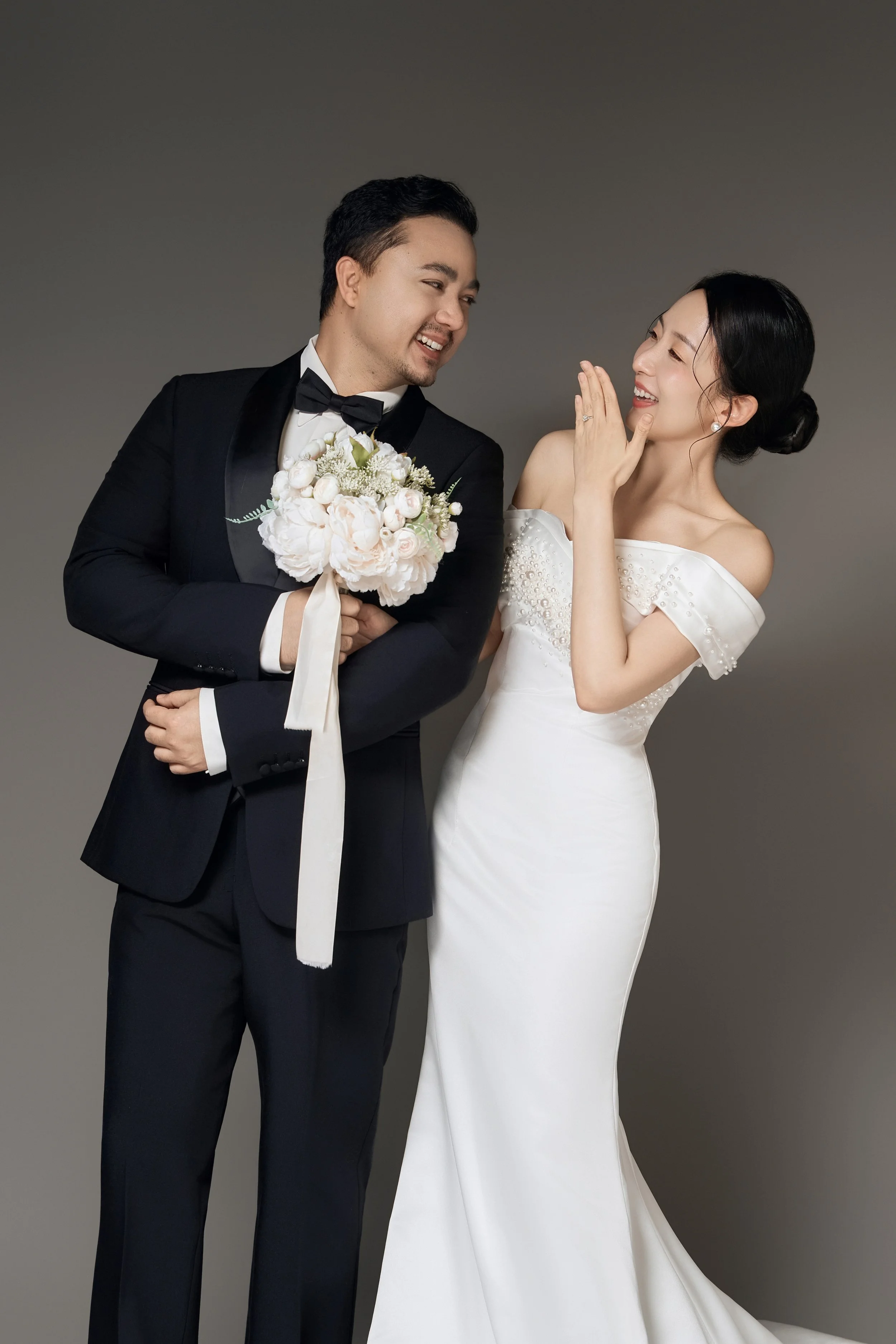 Elegance in Stillness