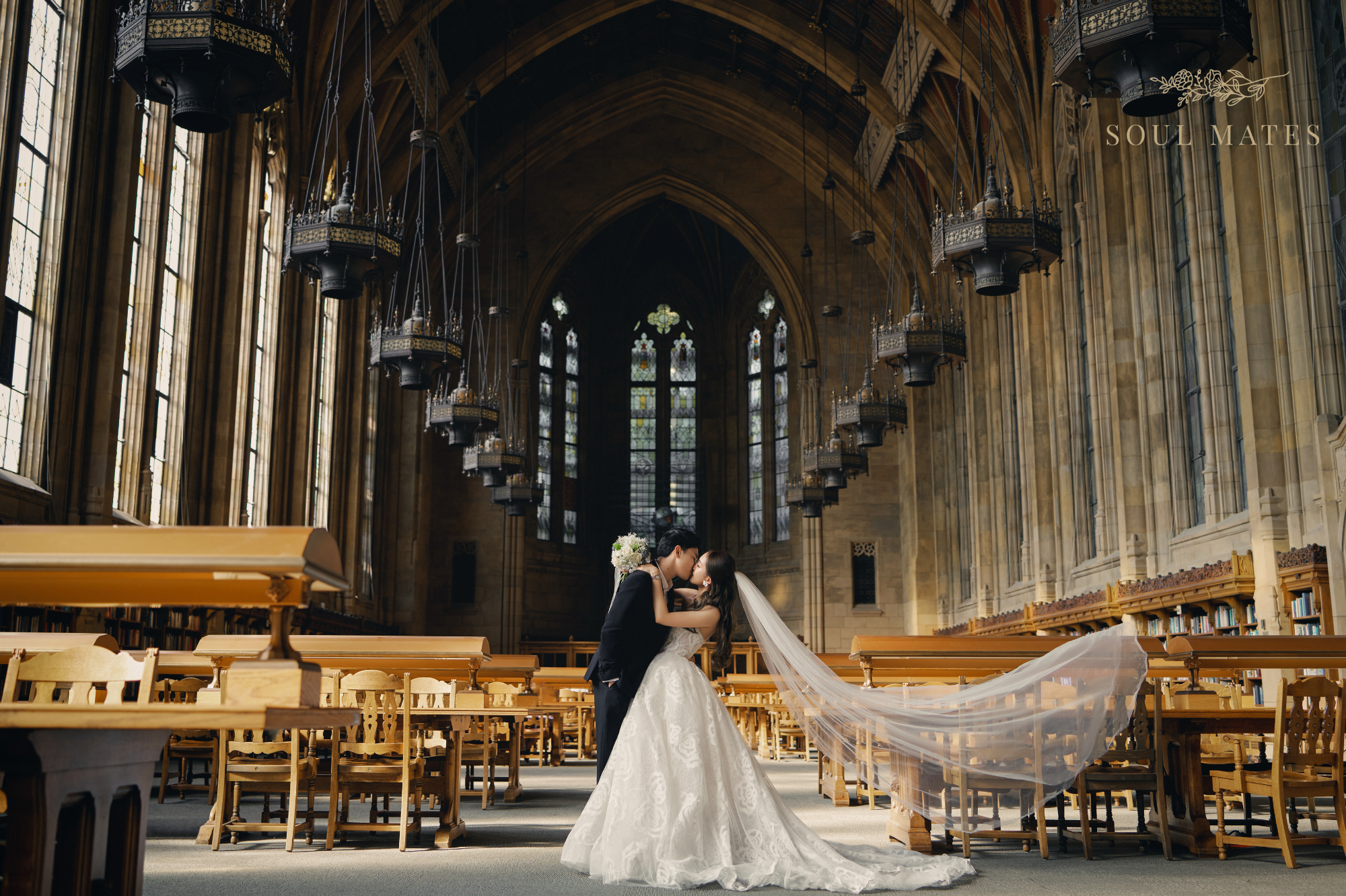 Wedding photography in Seattle - Soul Mates Bridal (13).png