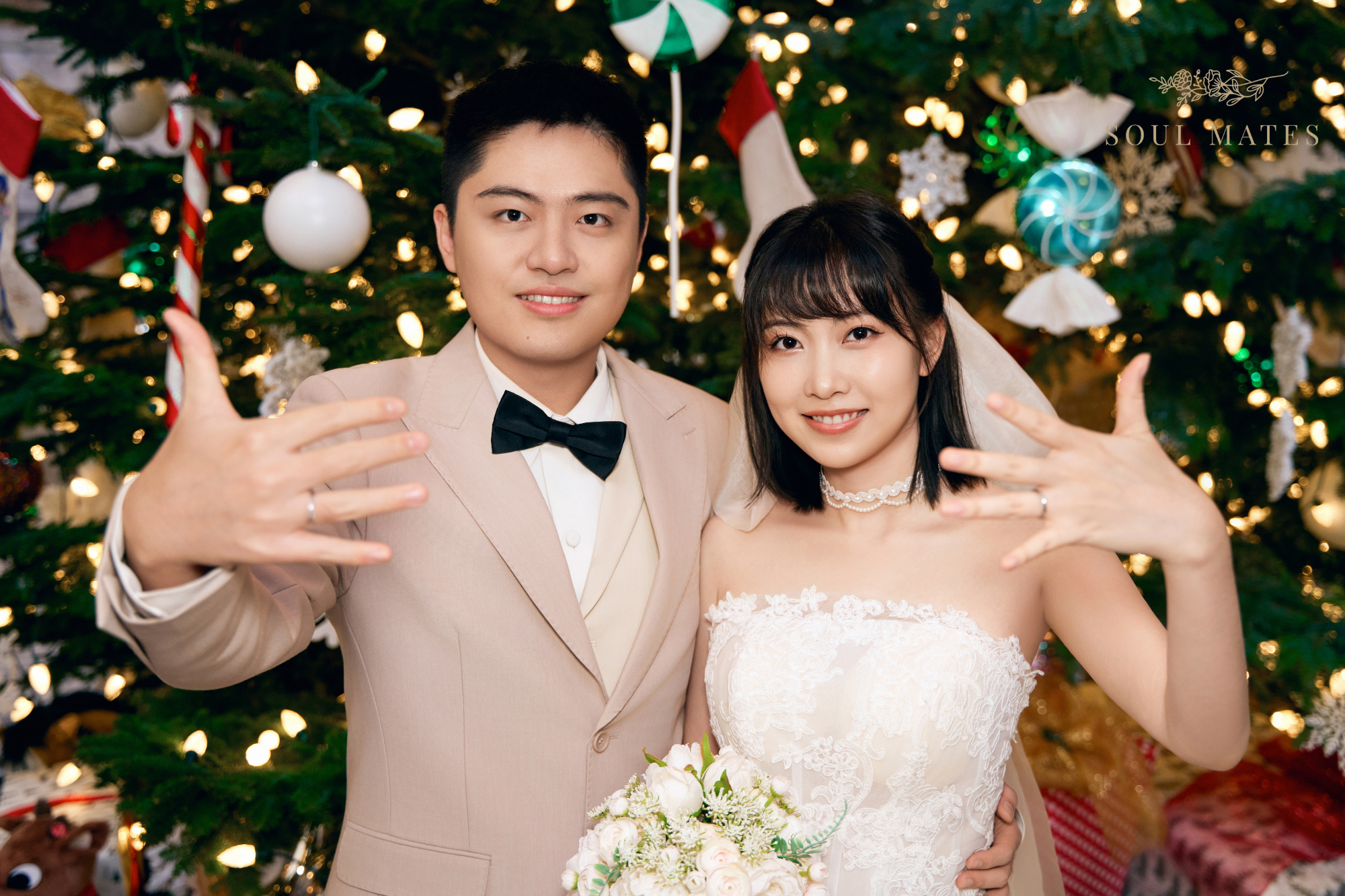 Wedding Photography in Seattle - Soul Mates Bridal (9).png