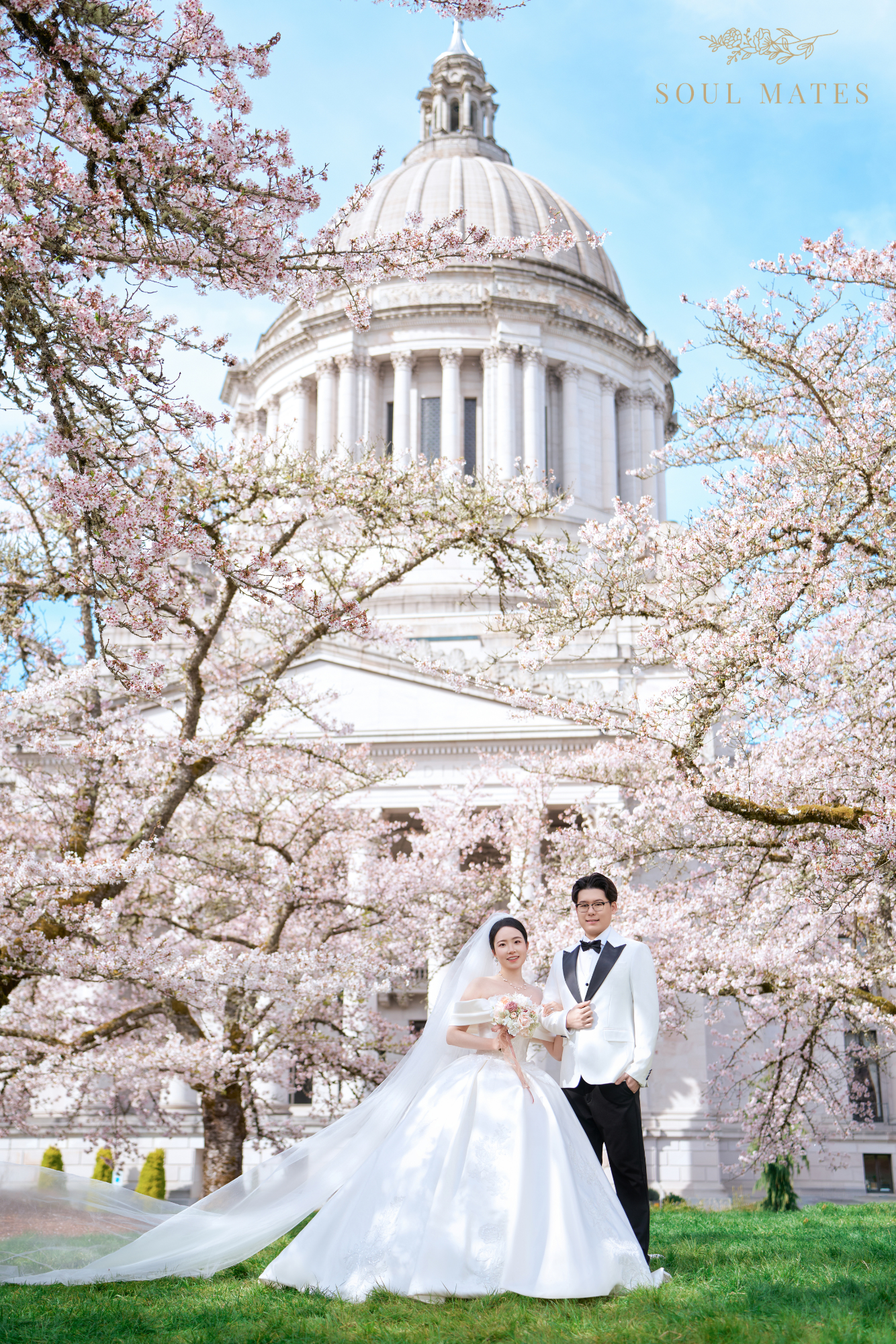 Wedding photography in Seattle - Soul Mates Bridal (17).png
