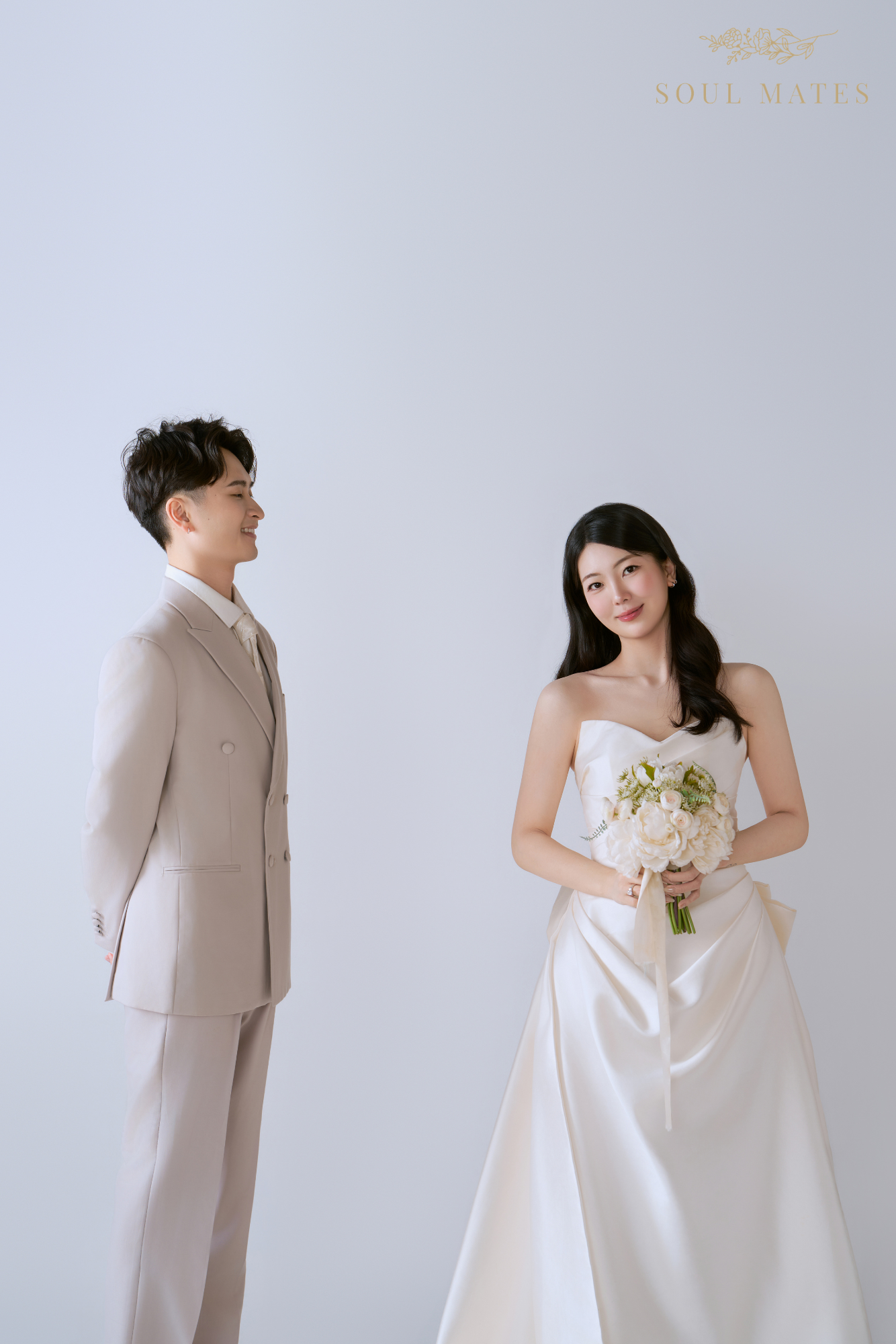 Wedding photograpjy in Seattle - Soul Mates Bridal (10).png