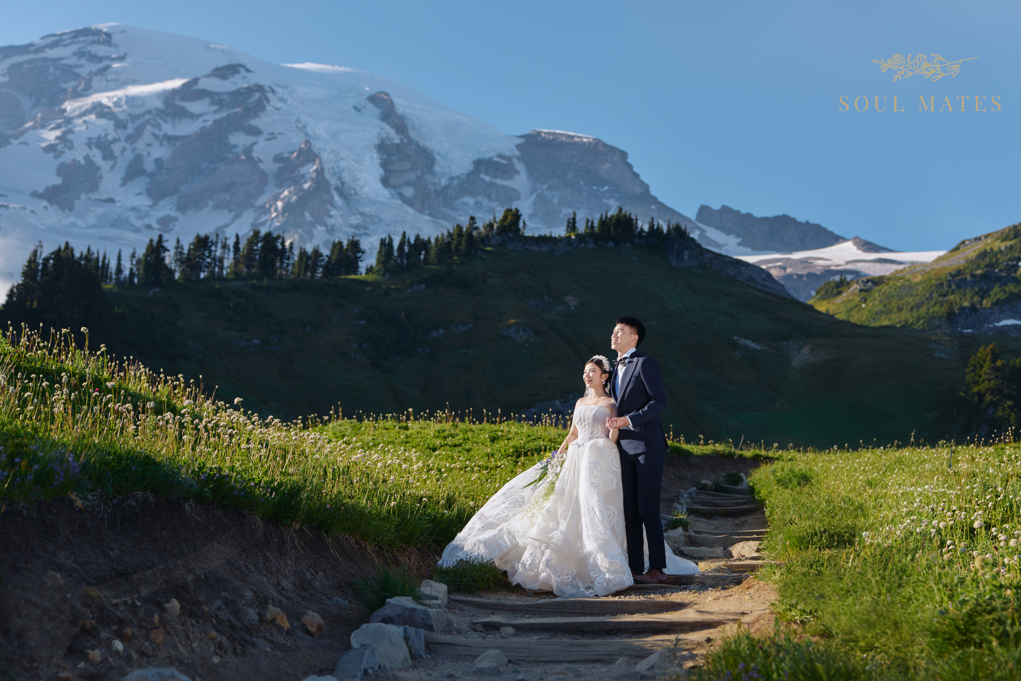 Wedding photography in Seattle - Soul Mates Bridal (24).png