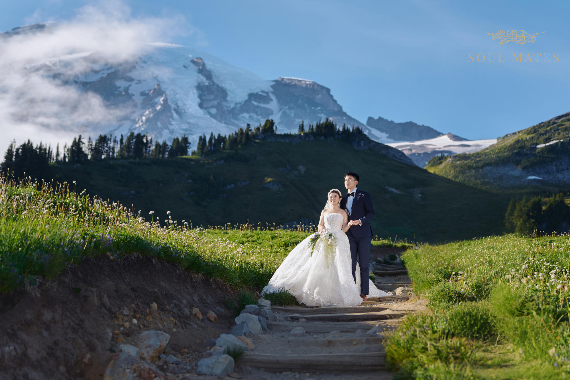 Wedding photography in Seattle - Soul Mates Bridal (23).png