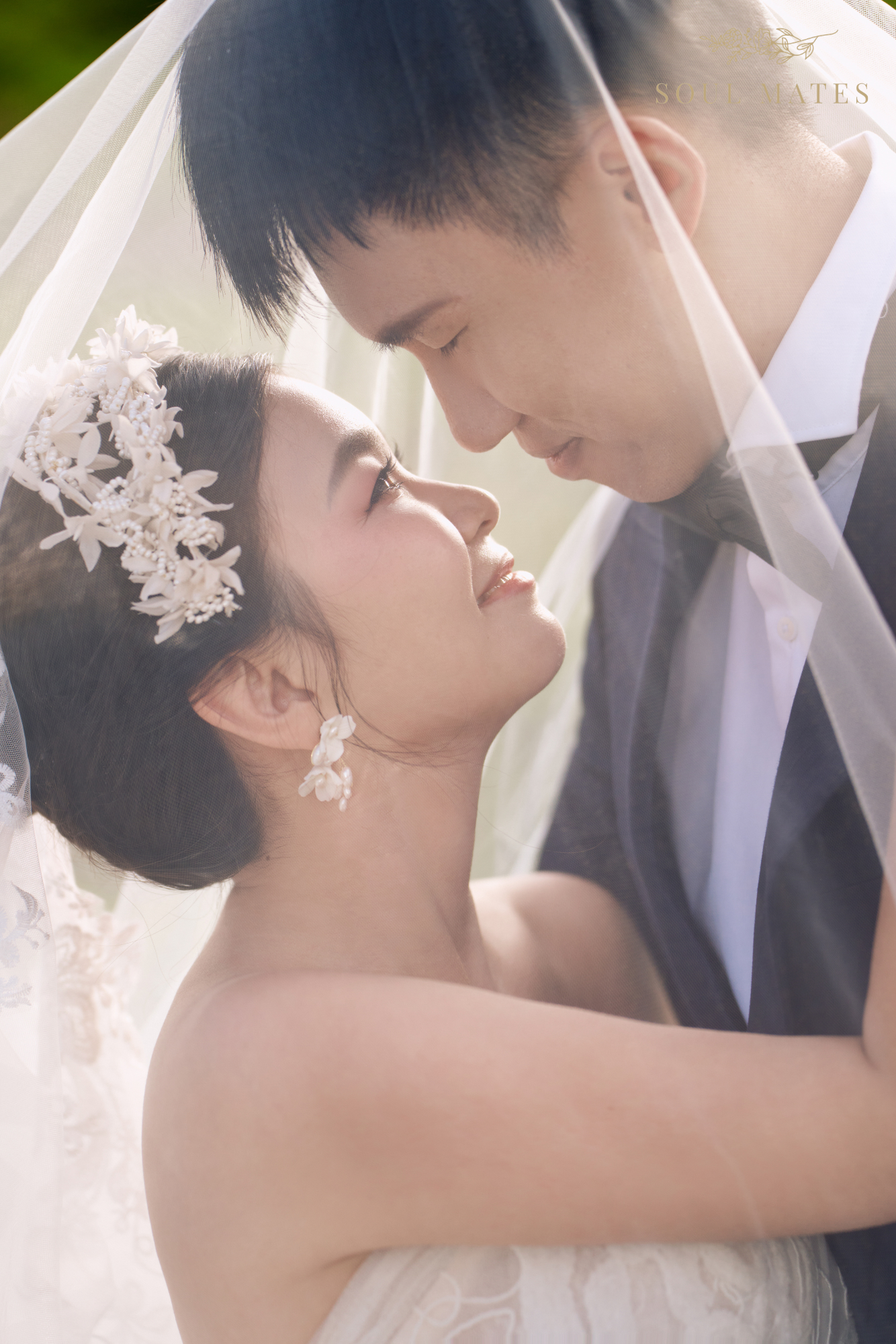 Wedding photography in Seattle - Soul Mates Bridal (13).png