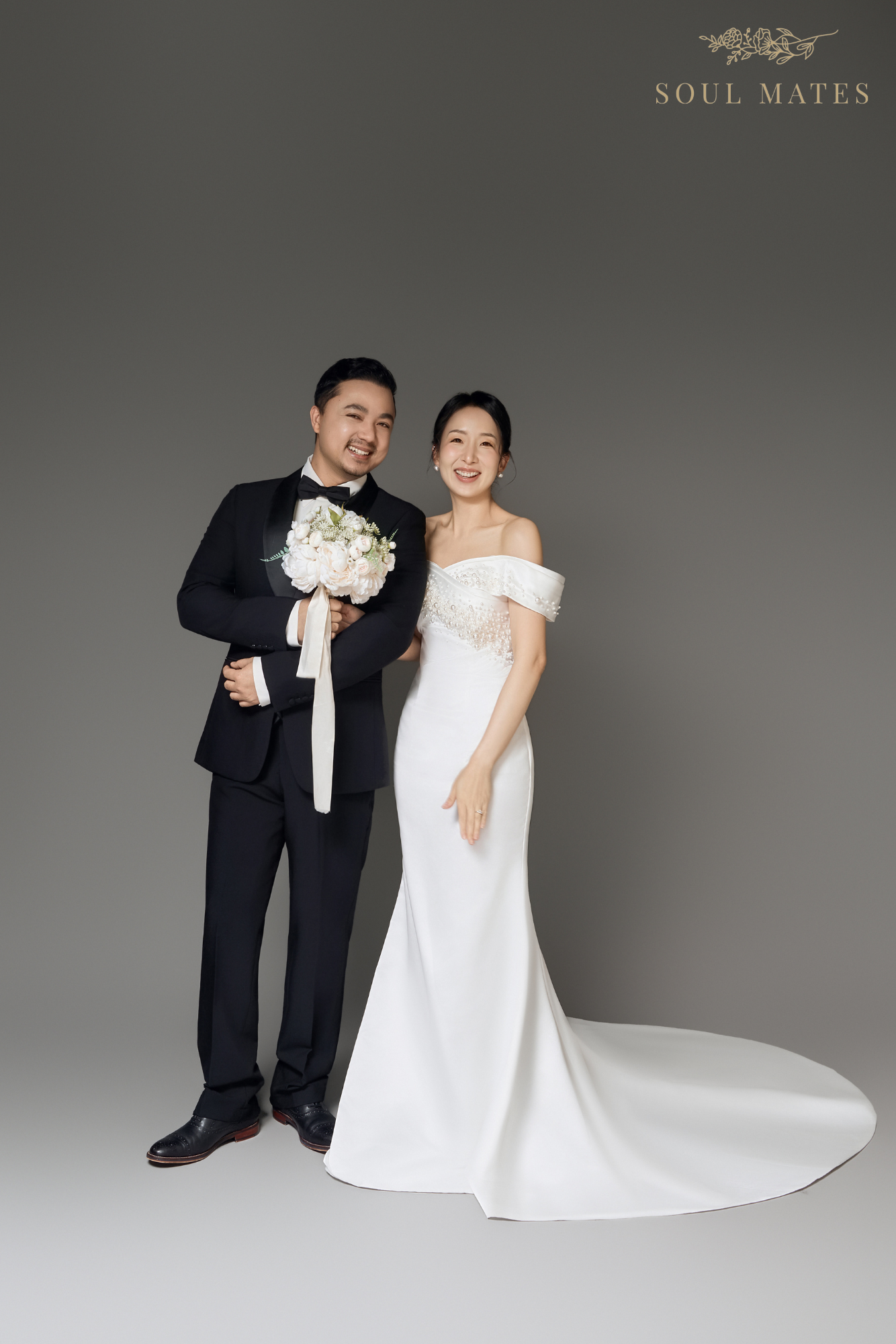 Wedding photography in Seattle - Soul Mates Bridal (13).png