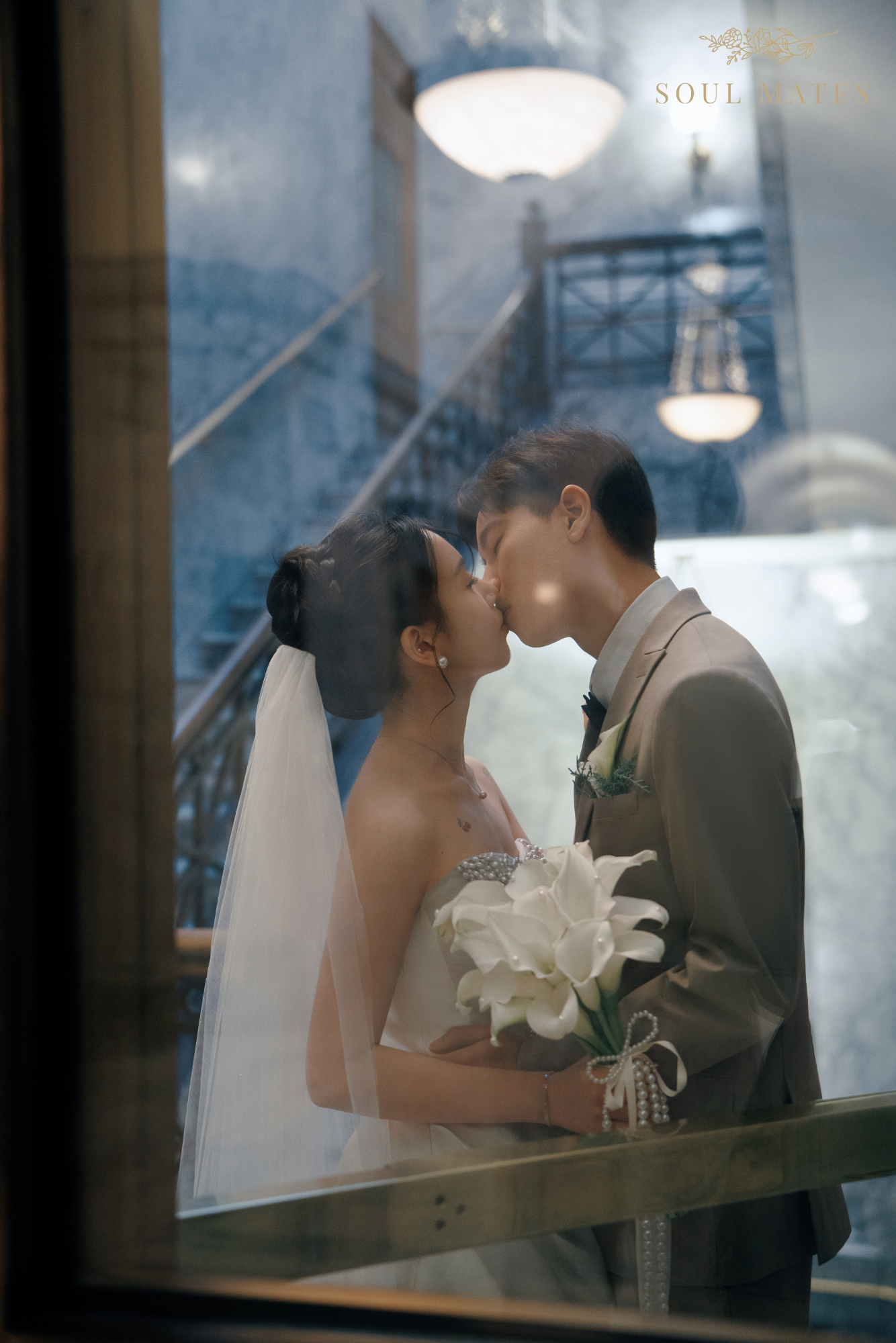 Wedding Photography in Seattle - Soul Mates Bridal (9).png