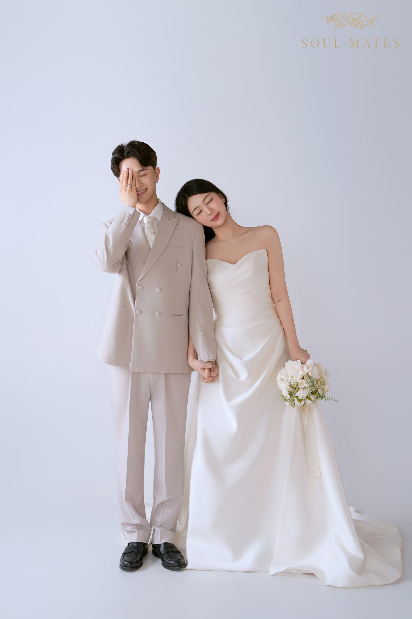 Wedding photograpjy in Seattle - Soul Mates Bridal (5).png