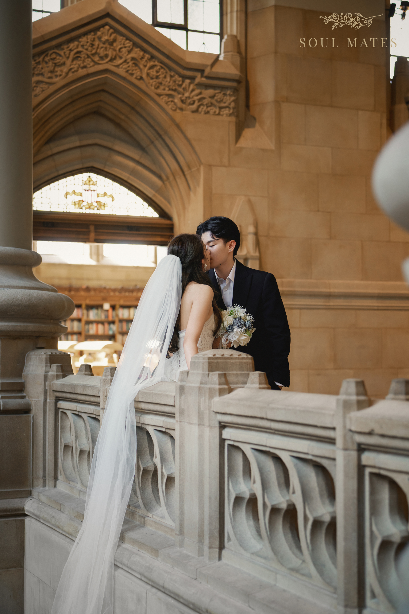 Wedding photography in Seattle - Soul Mates Bridal (8).png